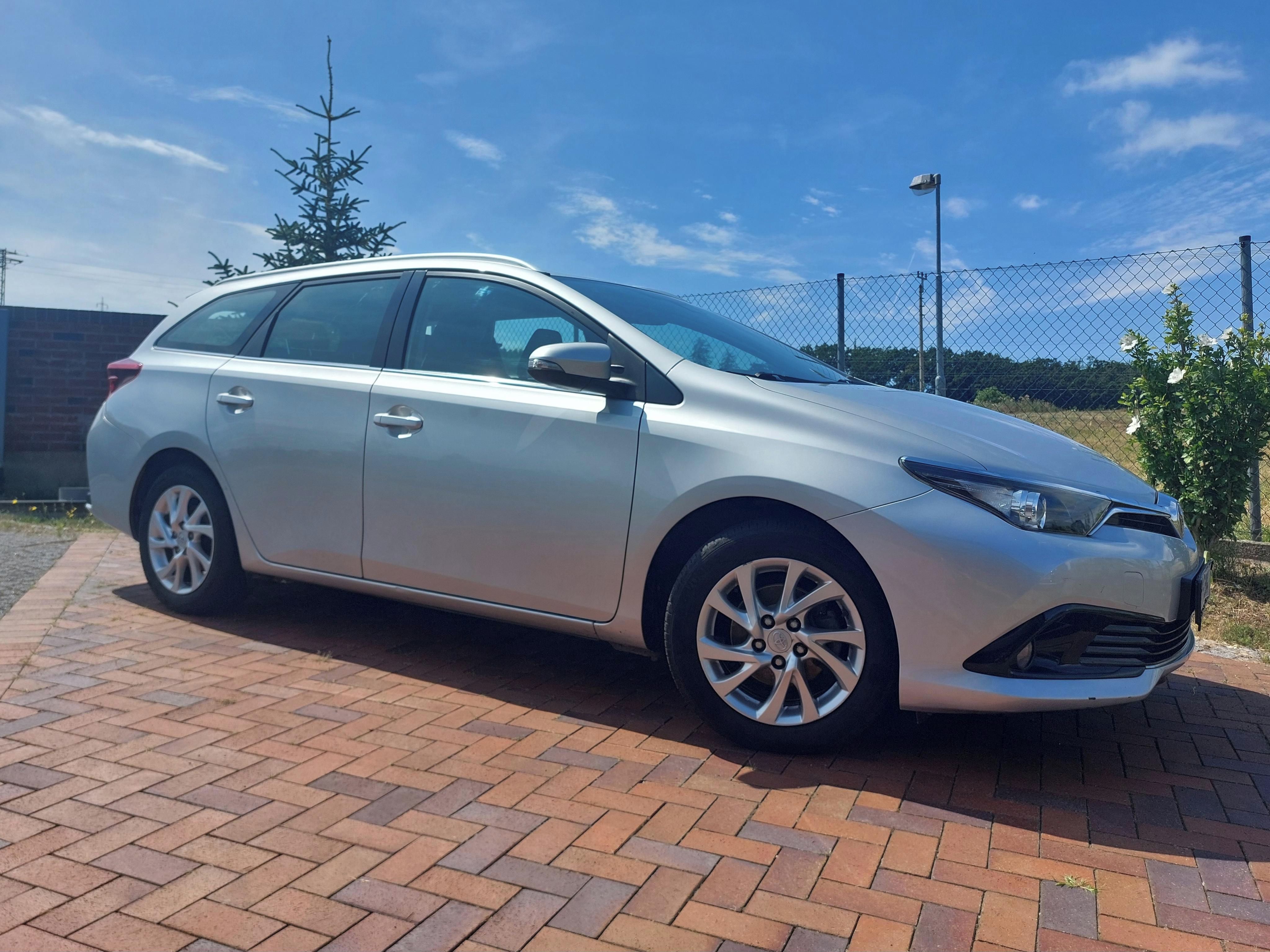 Toyota Auris, 1.6 VVTi, kombi