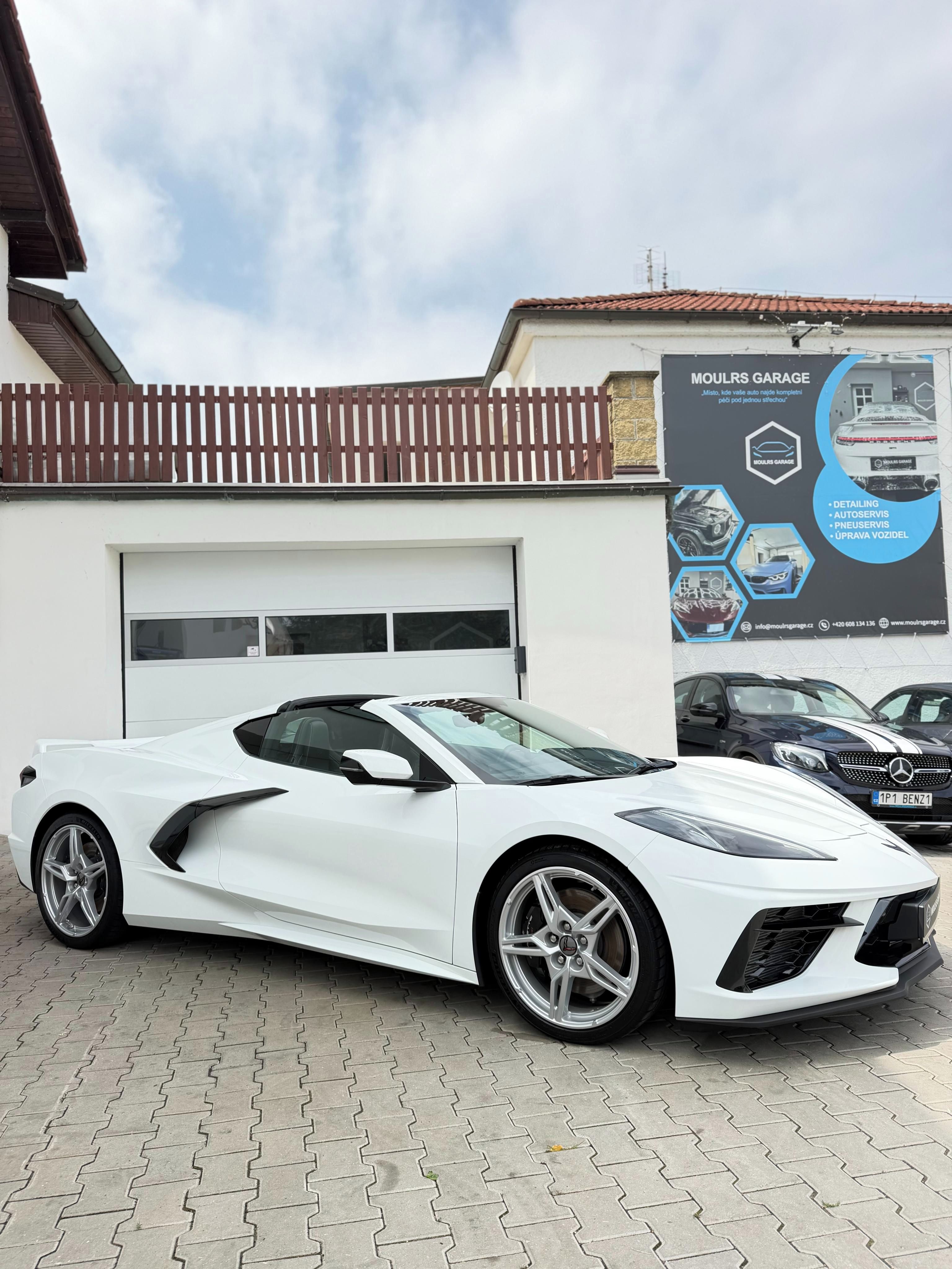 Chevrolet Corvette, Stingray 2LT C8 - fotka 4