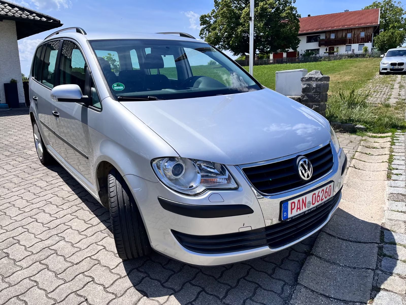 Volkswagen Touran, 1.6 MPI 8V 5MÍST 143tkm - fotka 2