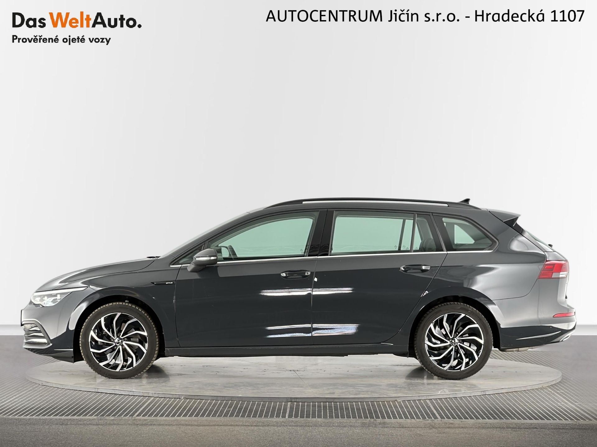 Volkswagen Golf, Style 2.0 TSI 140kW DSG - fotka 3
