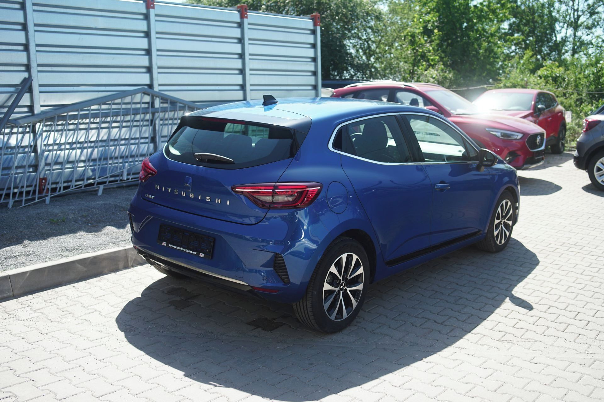 Mitsubishi Colt, Intense 1,0 Turbo 67kW MT6 - fotka 5