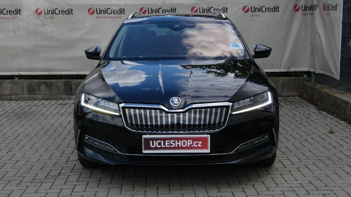 Škoda Superb, 1.4 TSI iV Style DSG - fotka 2