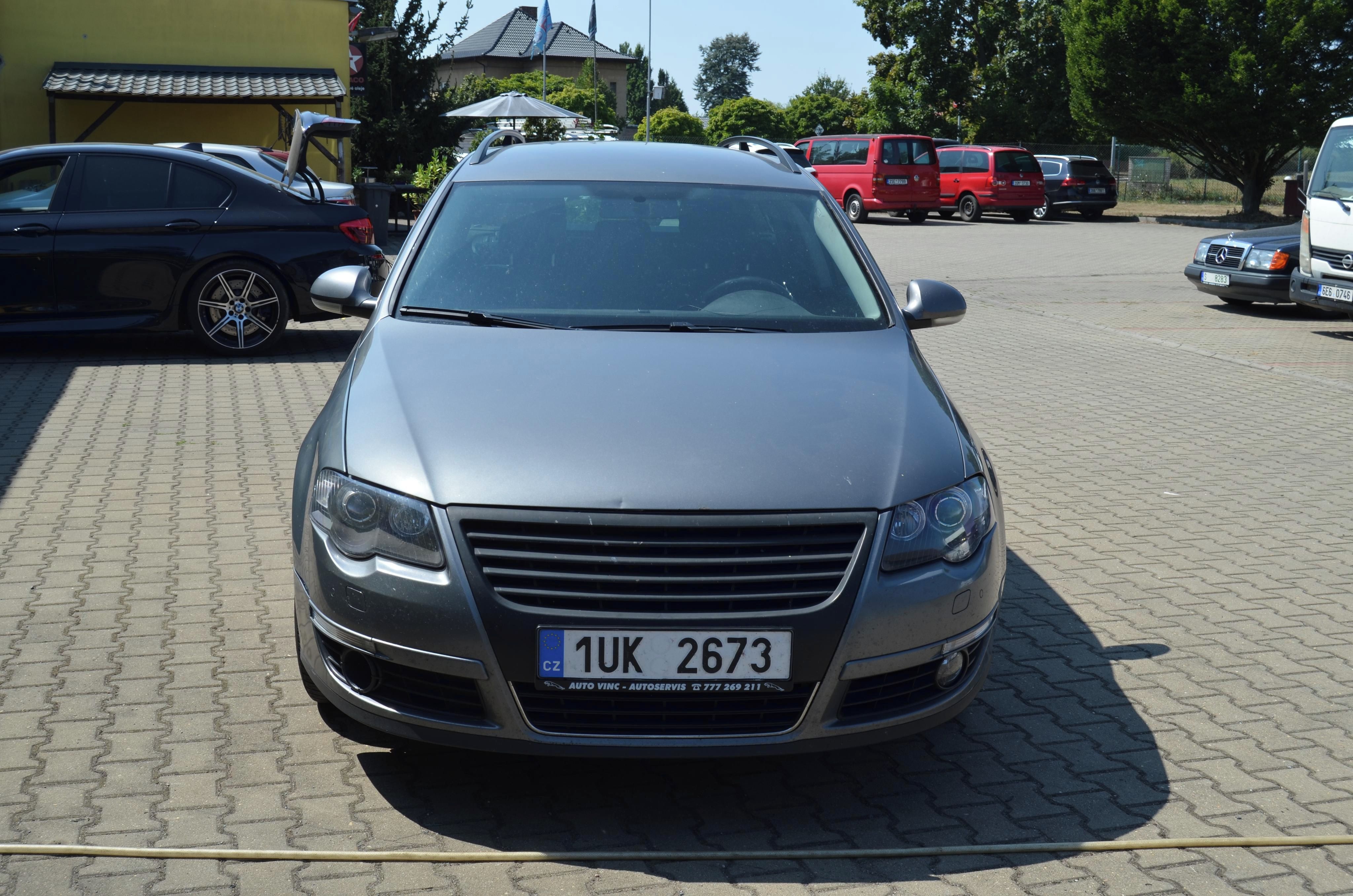 Volkswagen Passat, 2.0 TDi 103kW - fotka 2