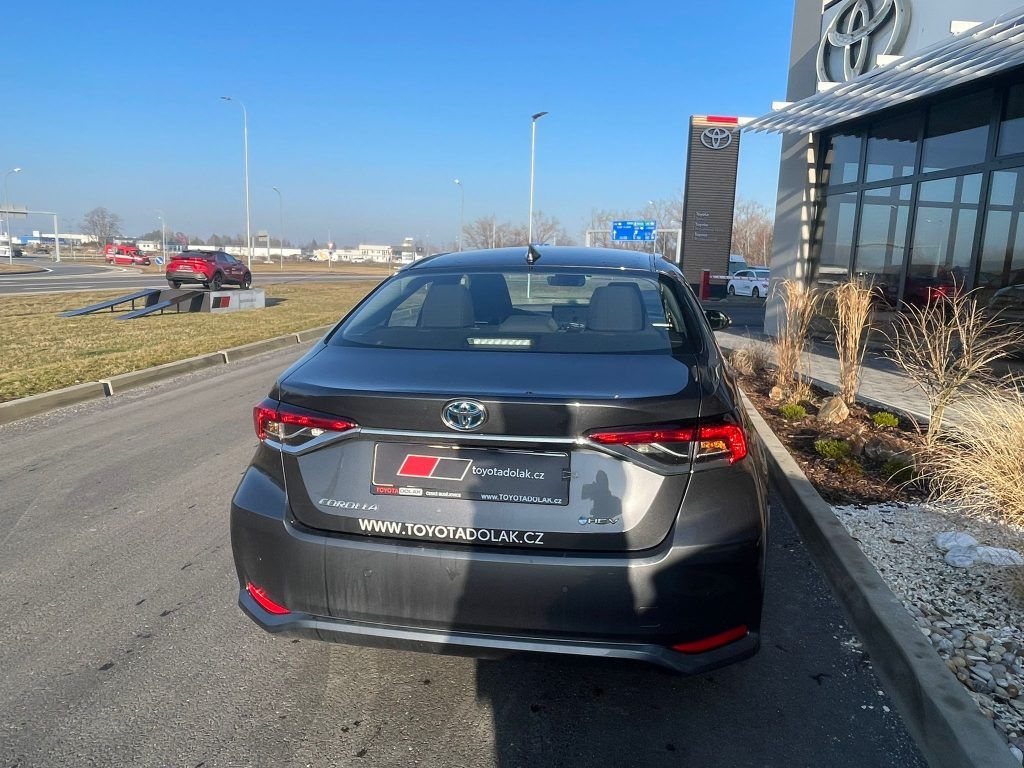 Toyota Corolla, 1.8 Hybrid Comfort Tech - fotka 5