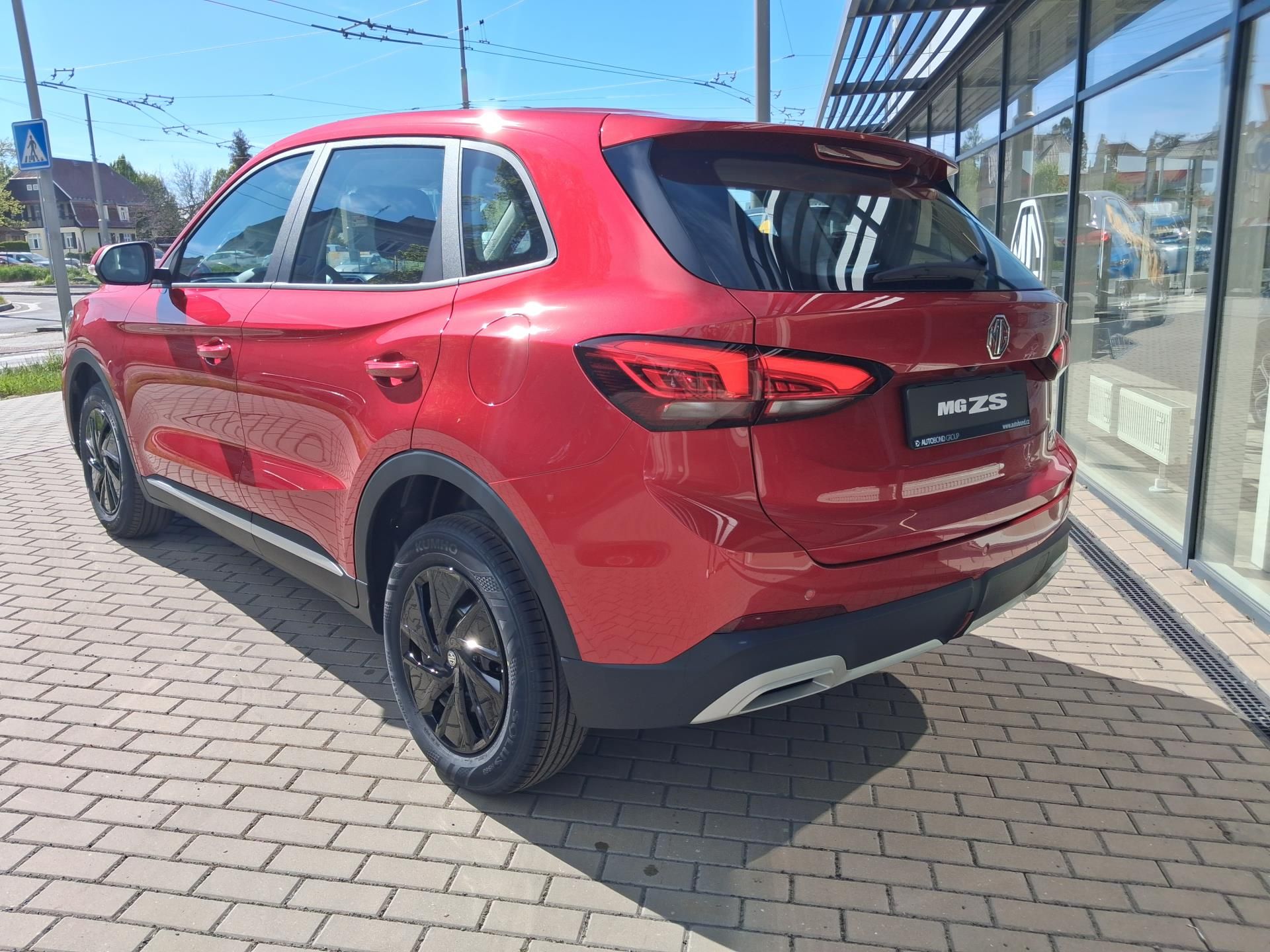 MG ZS, ESSENTIAL Hybrid+ 145kW 4AT - fotka 3