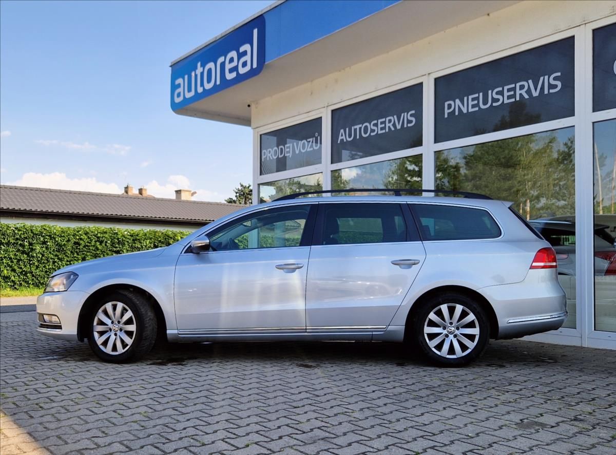 Volkswagen Passat, 1,4 TSI DSG NOSIČ TAŽNÉ VÝHŘEV - fotka 2