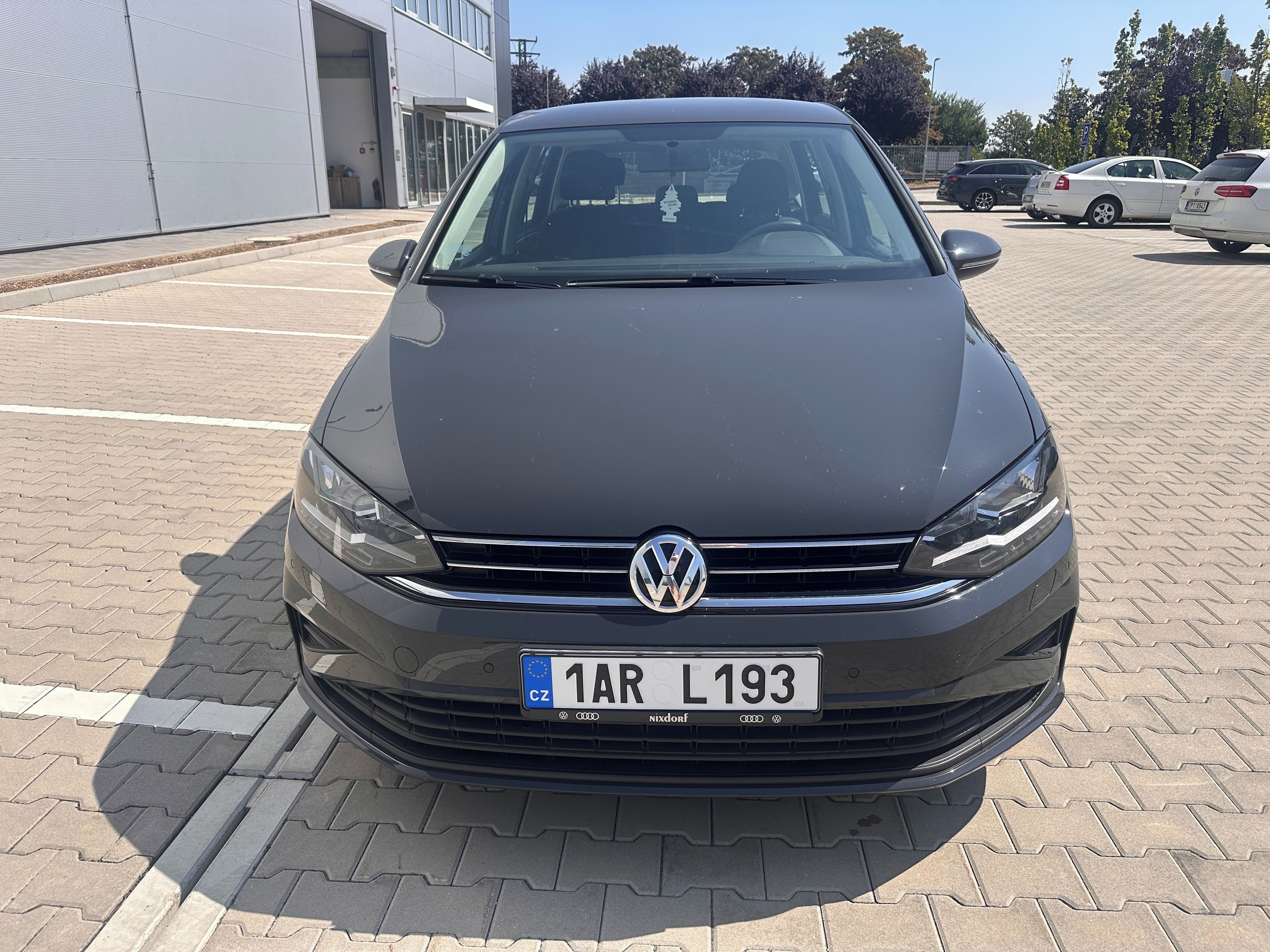 Volkswagen Golf Sportsvan, 1,9 TDi 85kw, serv., po 1.maj. - fotka 2