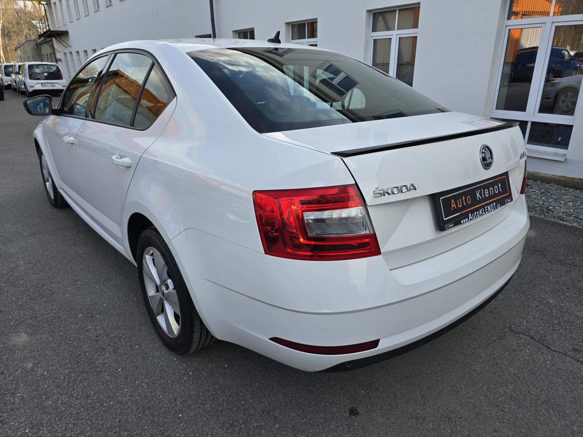 Škoda Octavia, 1,5TSI 110kW 1.Maj. ČR -DPH - fotka 5