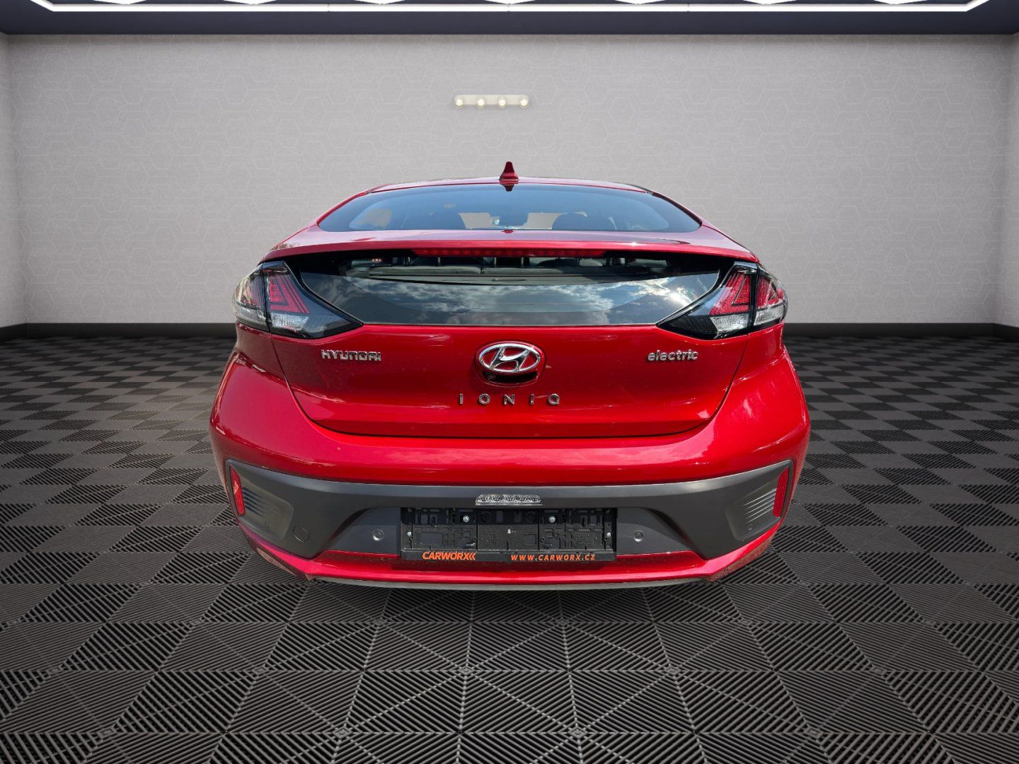 Hyundai Ioniq, 25KW Trend - fotka 6