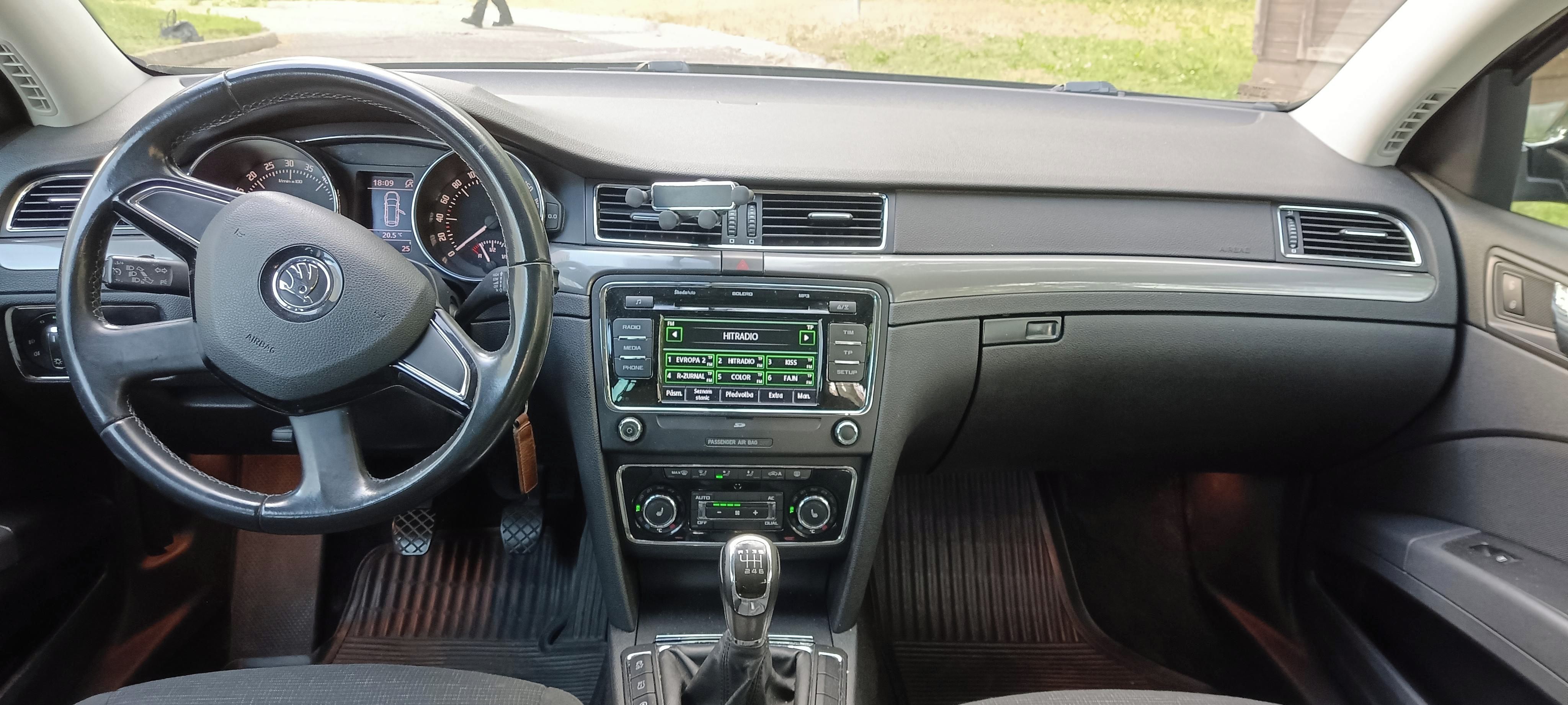 Škoda Superb, 2.0TDI - fotka 4