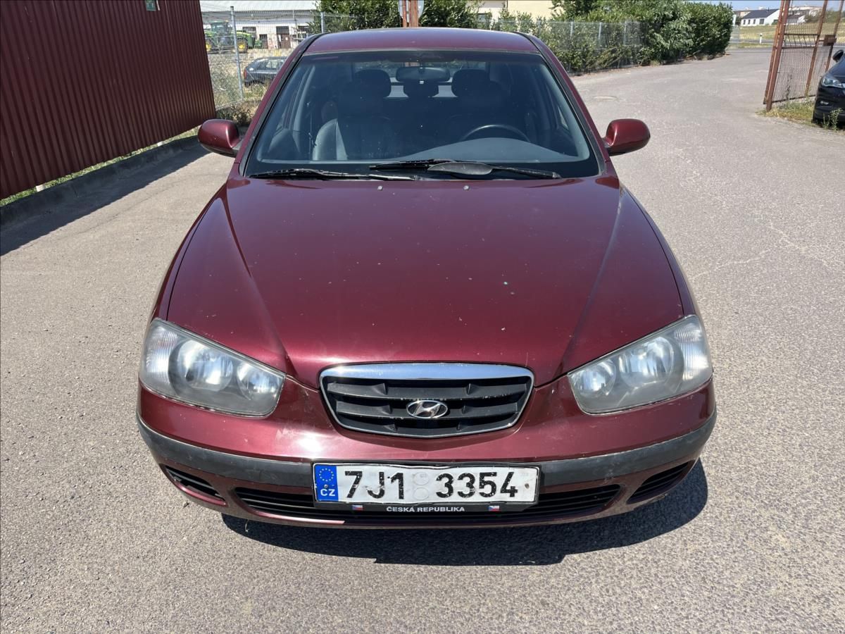 Hyundai Elantra, 2,0 CRDi KLIMA TAŽNÉ STK 12/27 - fotka 2