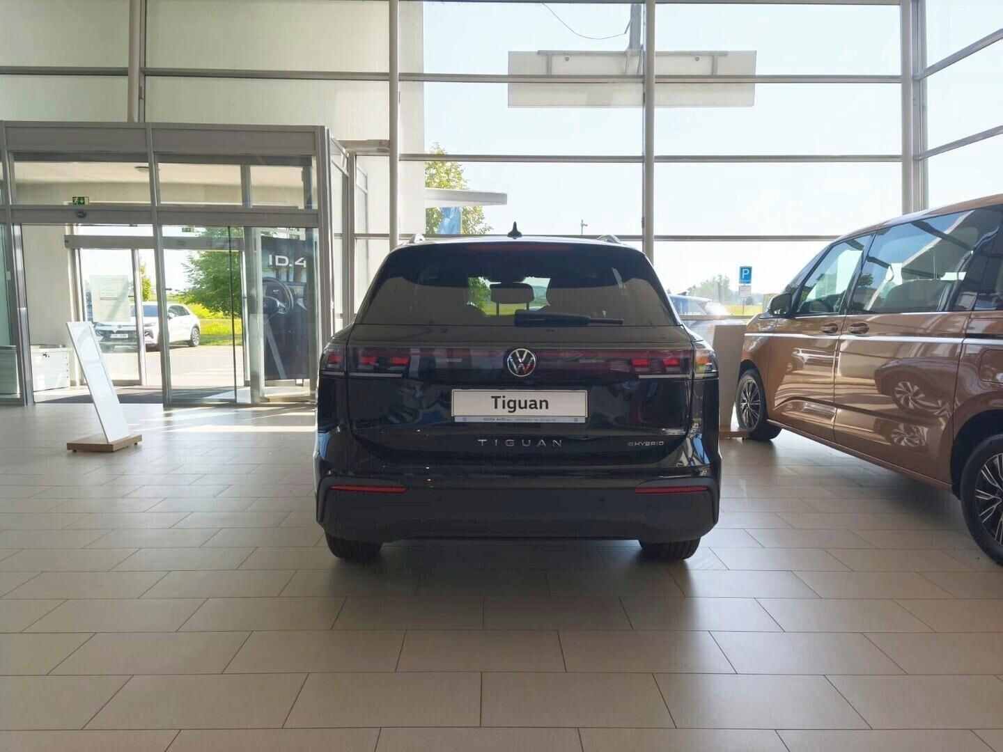 Volkswagen Tiguan, People 1,5 TSI 150 kW eHybrid - fotka 6
