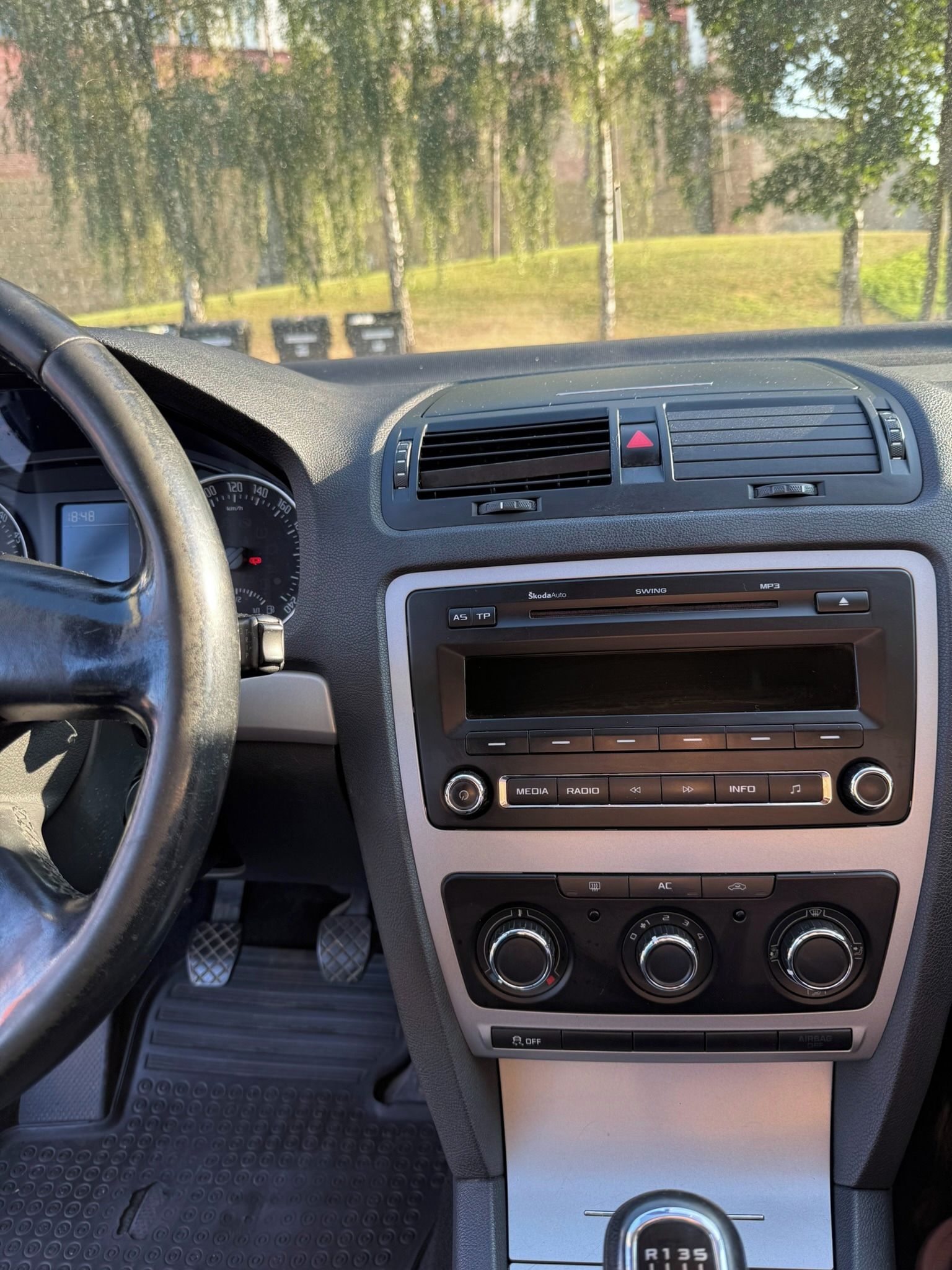 Škoda Octavia, Combi 1.6 TDI | 2012 | - fotka 6