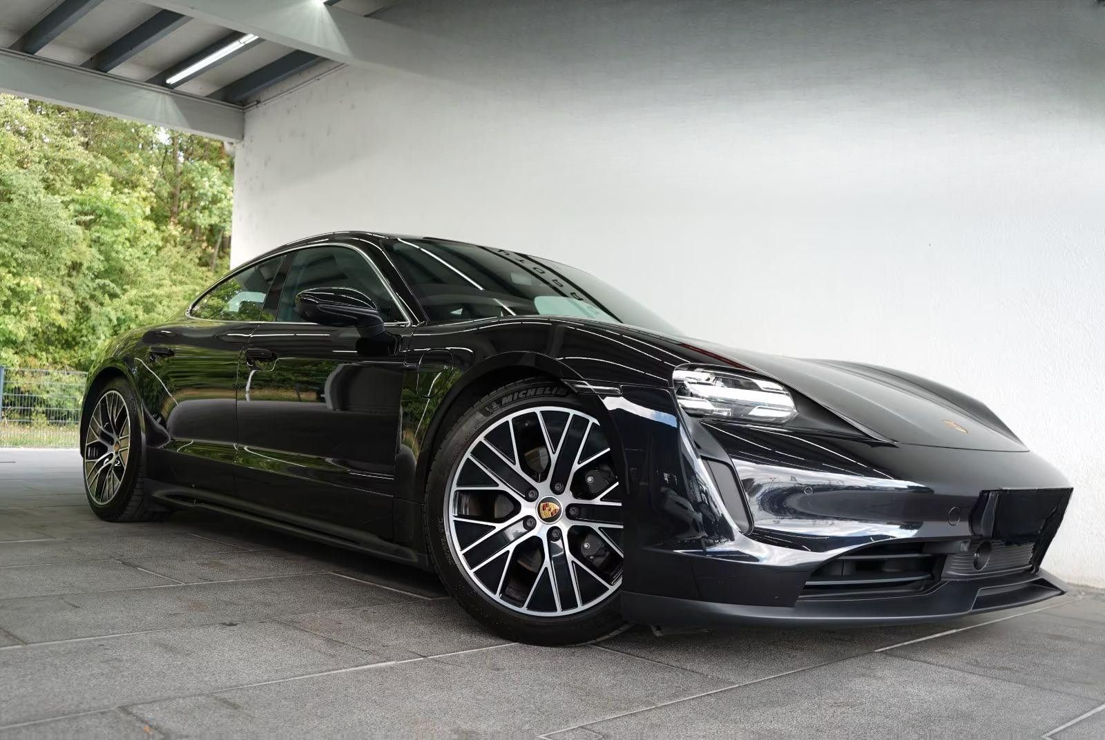 Porsche Taycan, Limousine*Panorama*vzduch podv - fotka 4