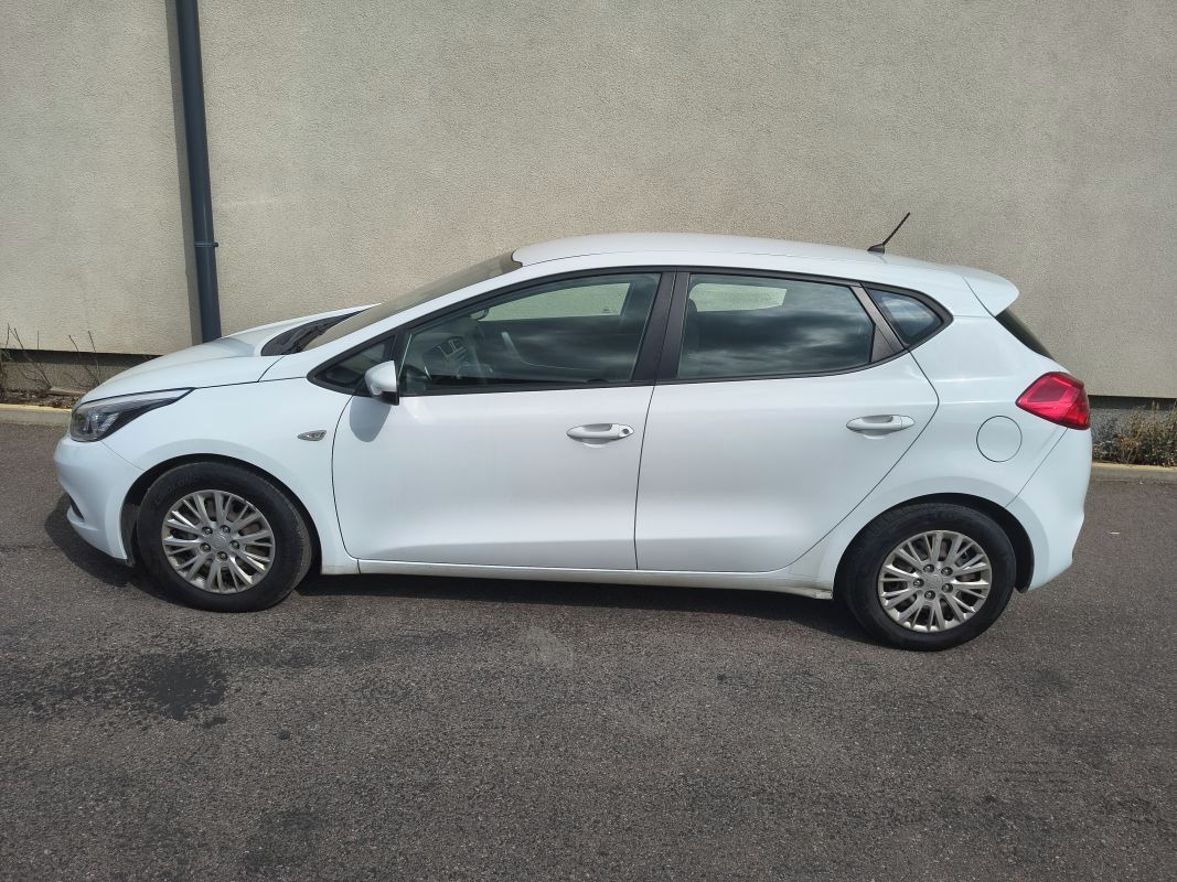 Kia Cee´d, 1.4 CRDI Klima servis DPH - fotka 3