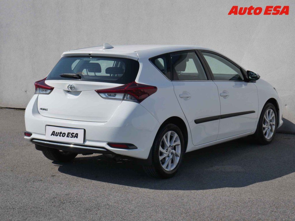 Toyota Auris, 1.6 VVT-i,ČR - fotka 6