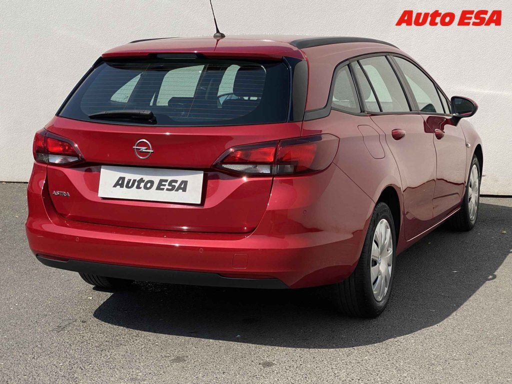 Opel Astra, 1.2 - fotka 4
