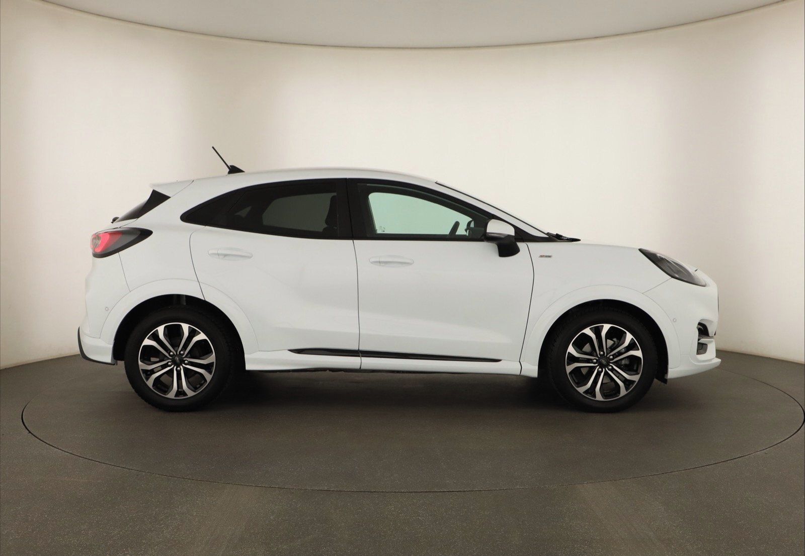 Ford Puma, 1.0 EcoBoost mHEV, Automat - fotka 6