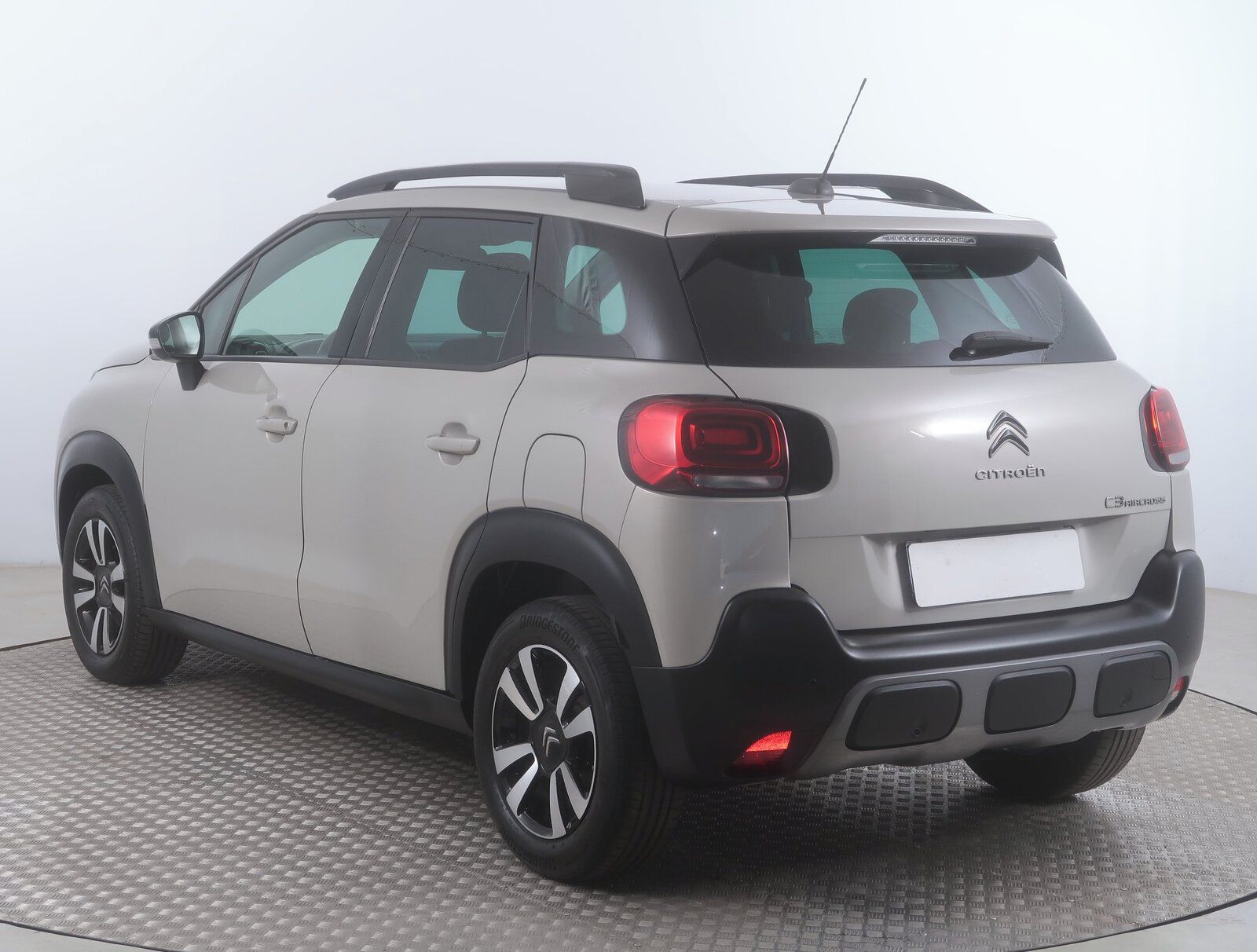 Citroën C3 Aircross, 1.2 PureTech, Serv.kniha - fotka 4
