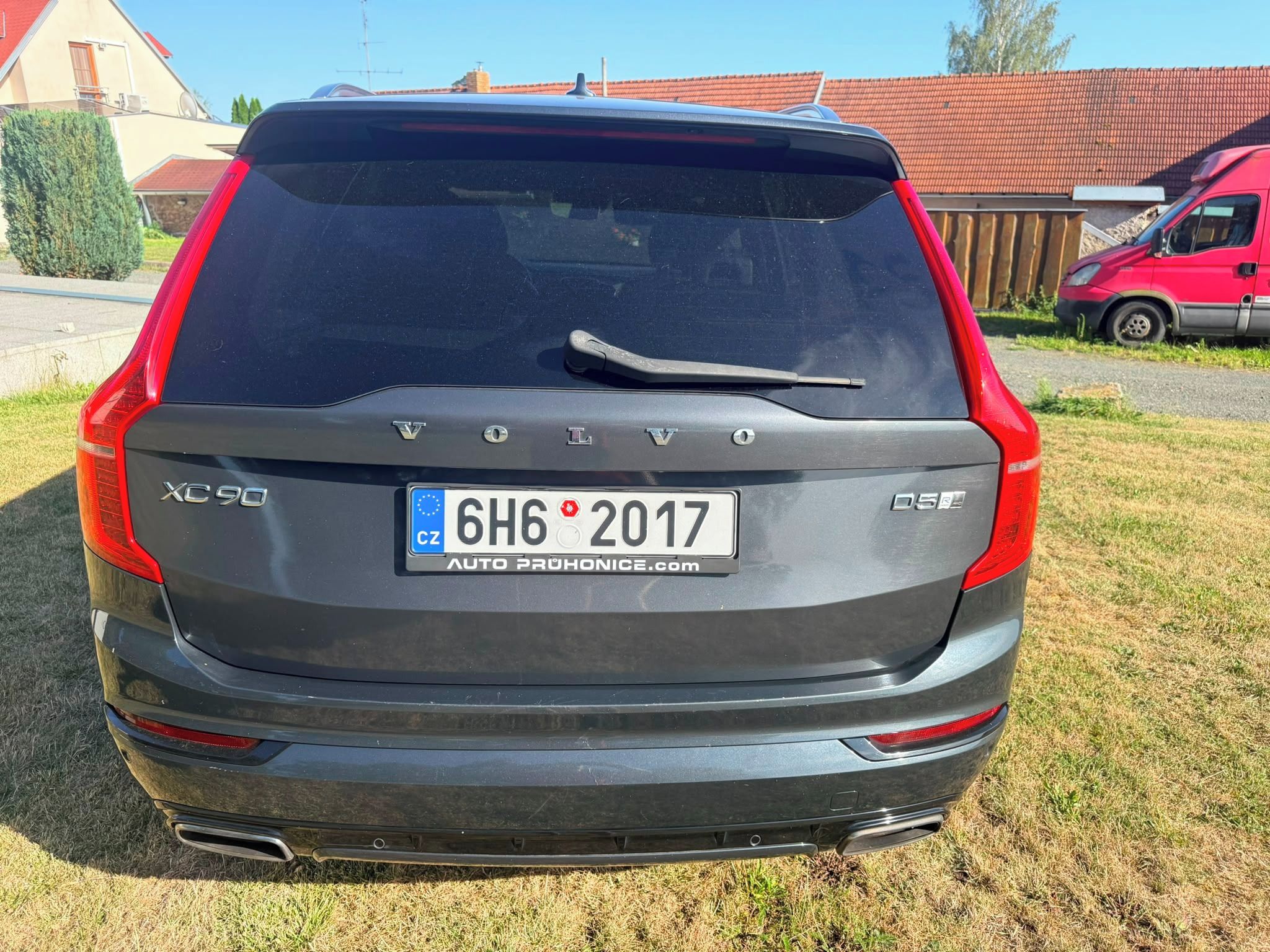 Volvo XC90, Volvo XC90 diesel D5 AWD Drive - fotka 3