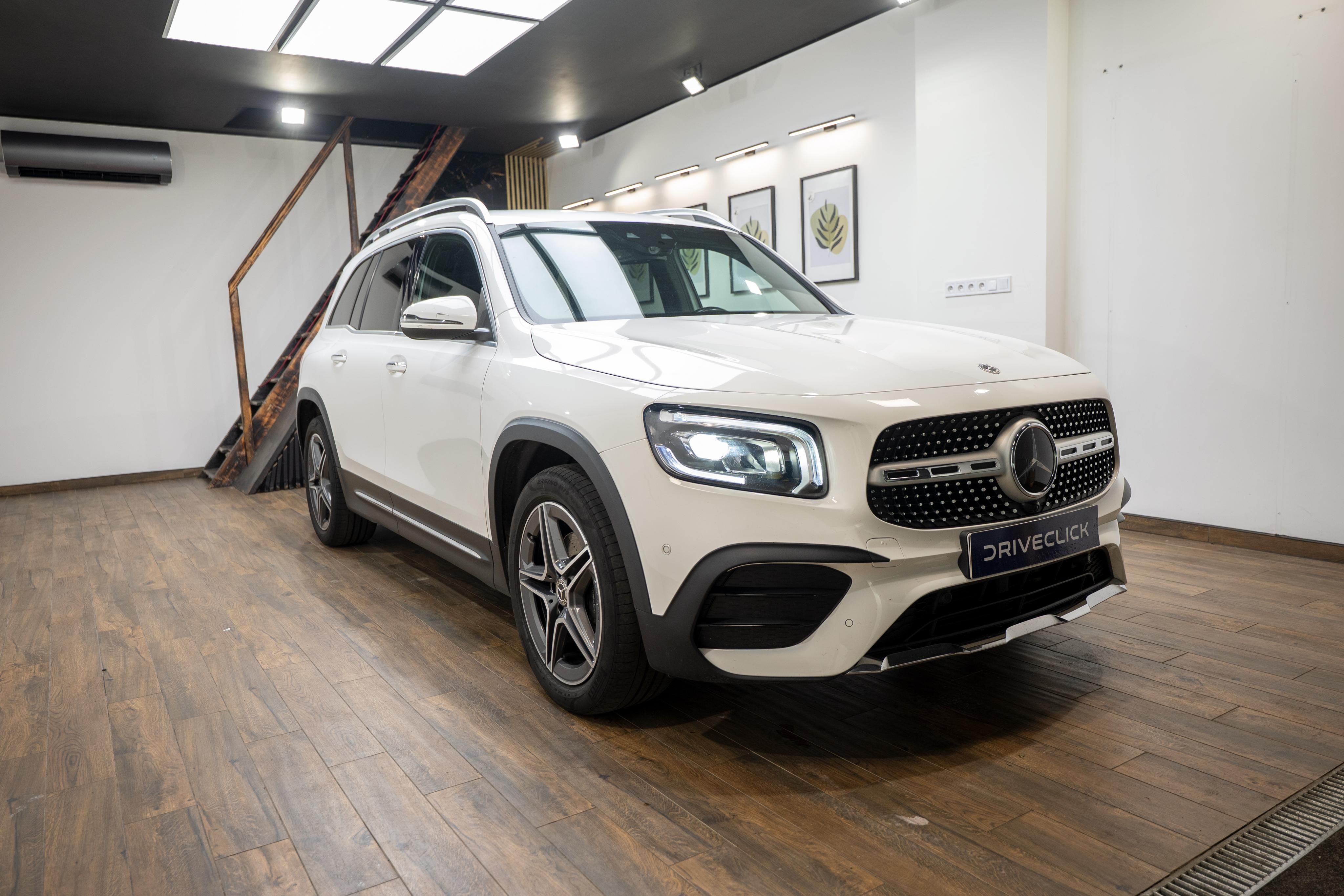 Mercedes-Benz GLB, 200d 4Matic AMG Packet - fotka 3