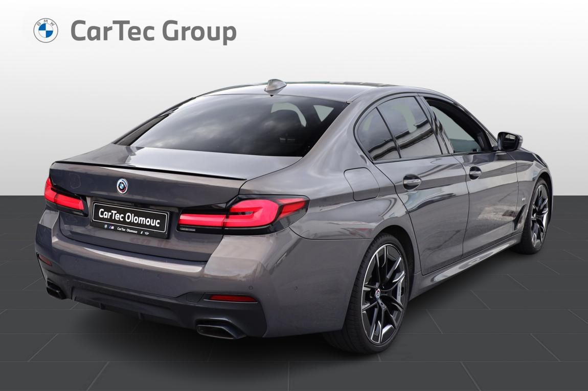 BMW Řada 5, 540d xDrive - fotka 5