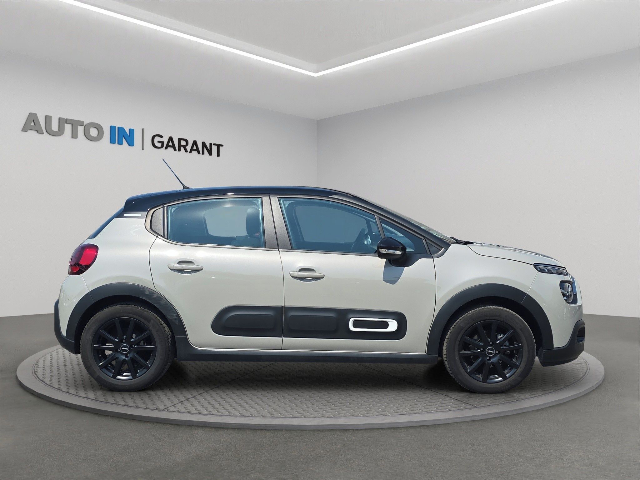 Citroën C3, 1.2 PureTech 61kw, 1.maj., aut - fotka 4