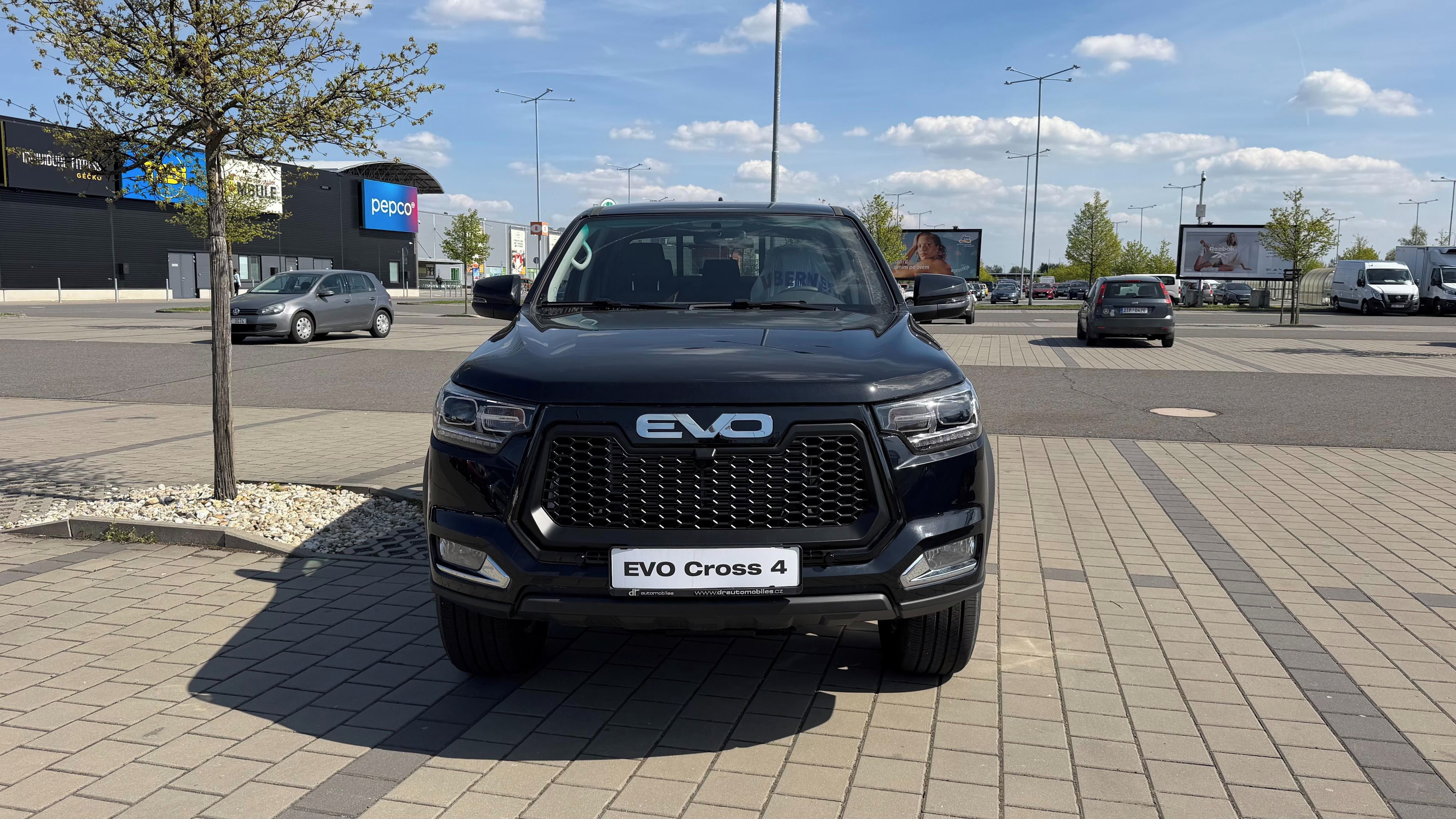 EVO Cross4, PICKUP - CROSS 4, tažné 3,5t - fotka 2