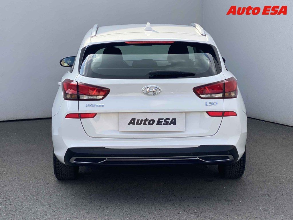 Hyundai i30, 1.6 CRDi MHEV,1.maj,ČR - fotka 5