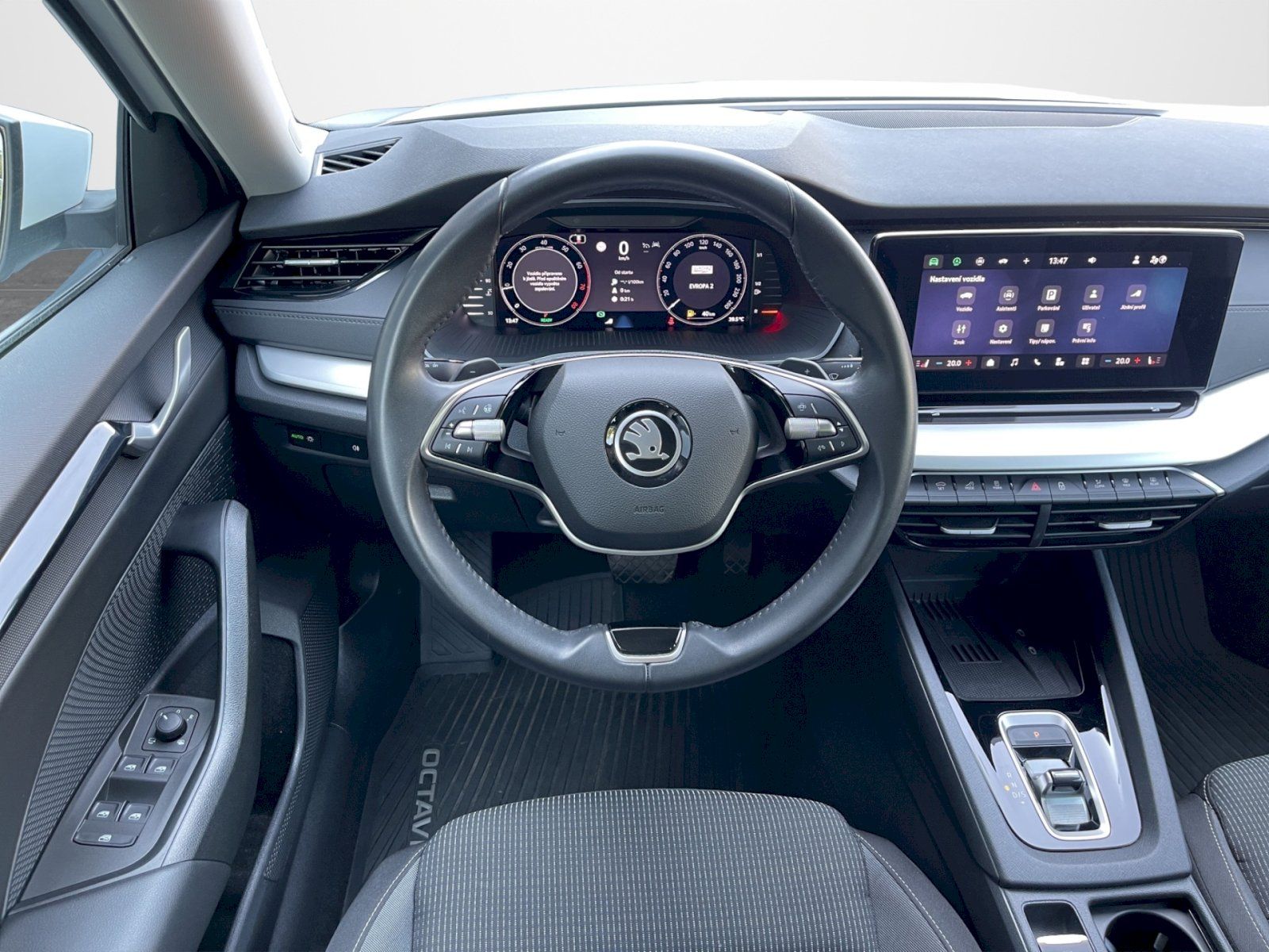 Škoda Octavia, 1.5 TSI 110kW MHEV DSG Selecti - fotka 6