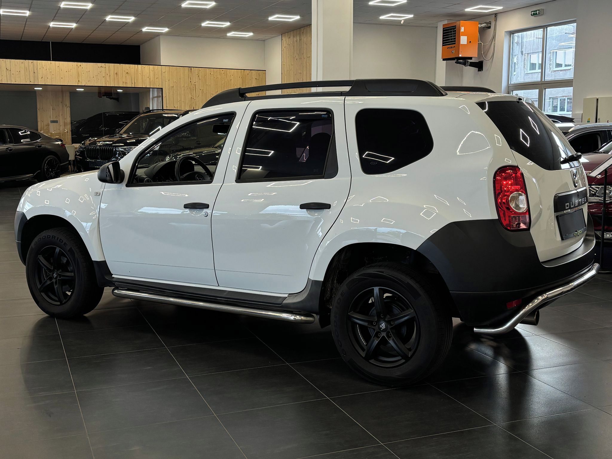 Dacia Duster, 77kW, 16V - fotka 4