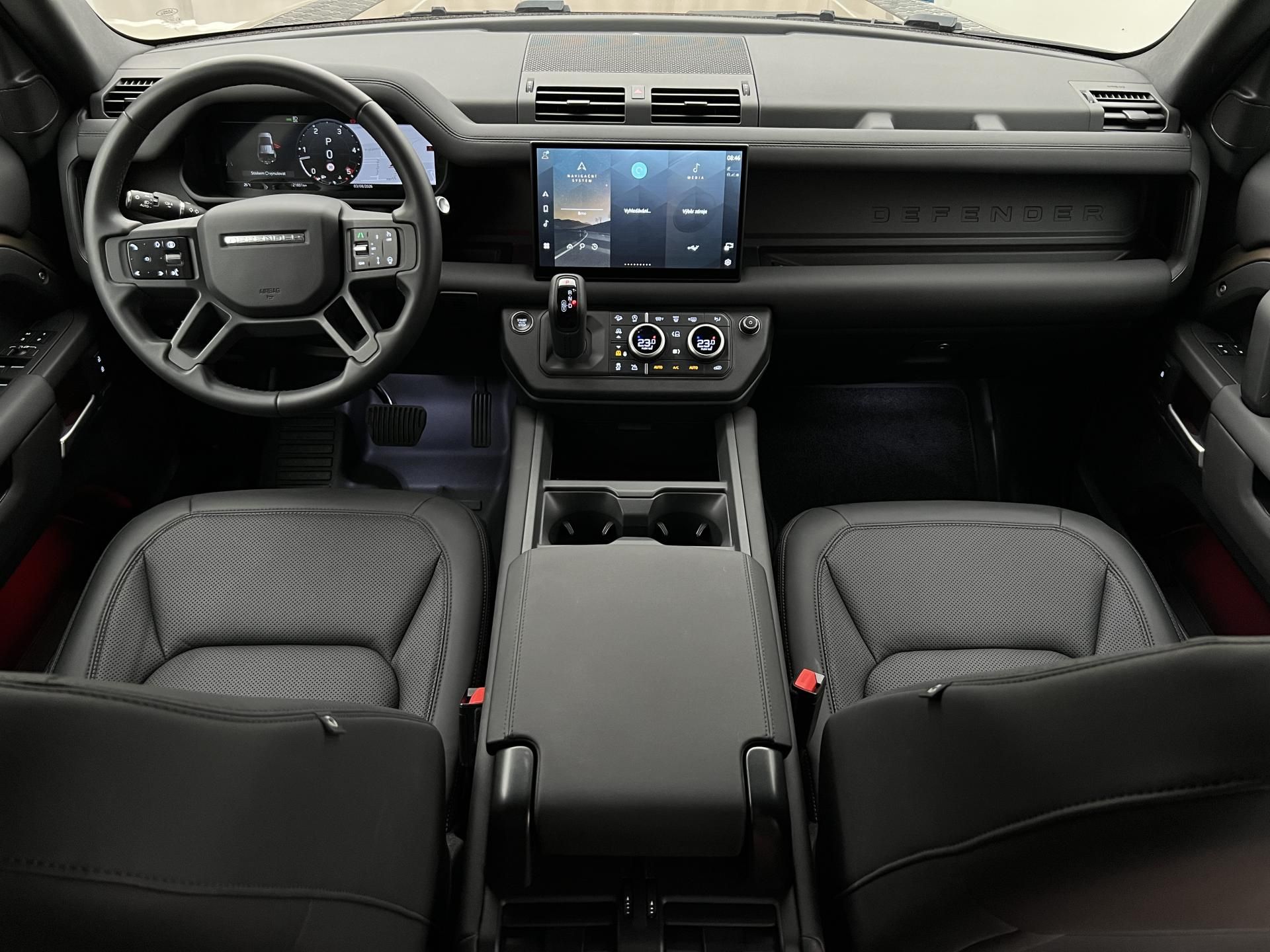 Land Rover Defender, D250 SE X-DYNAMIC CZ 1. maj. - fotka 2