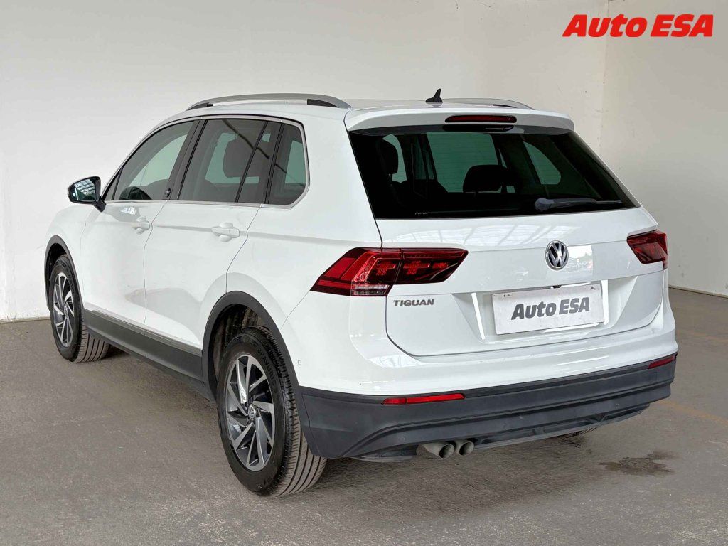 Volkswagen Tiguan, 2.0 TDi,navi - fotka 6