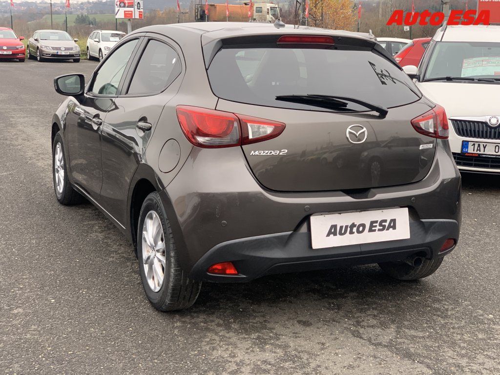 Mazda 2, 1.5 D,AC,park.čidla - fotka 4