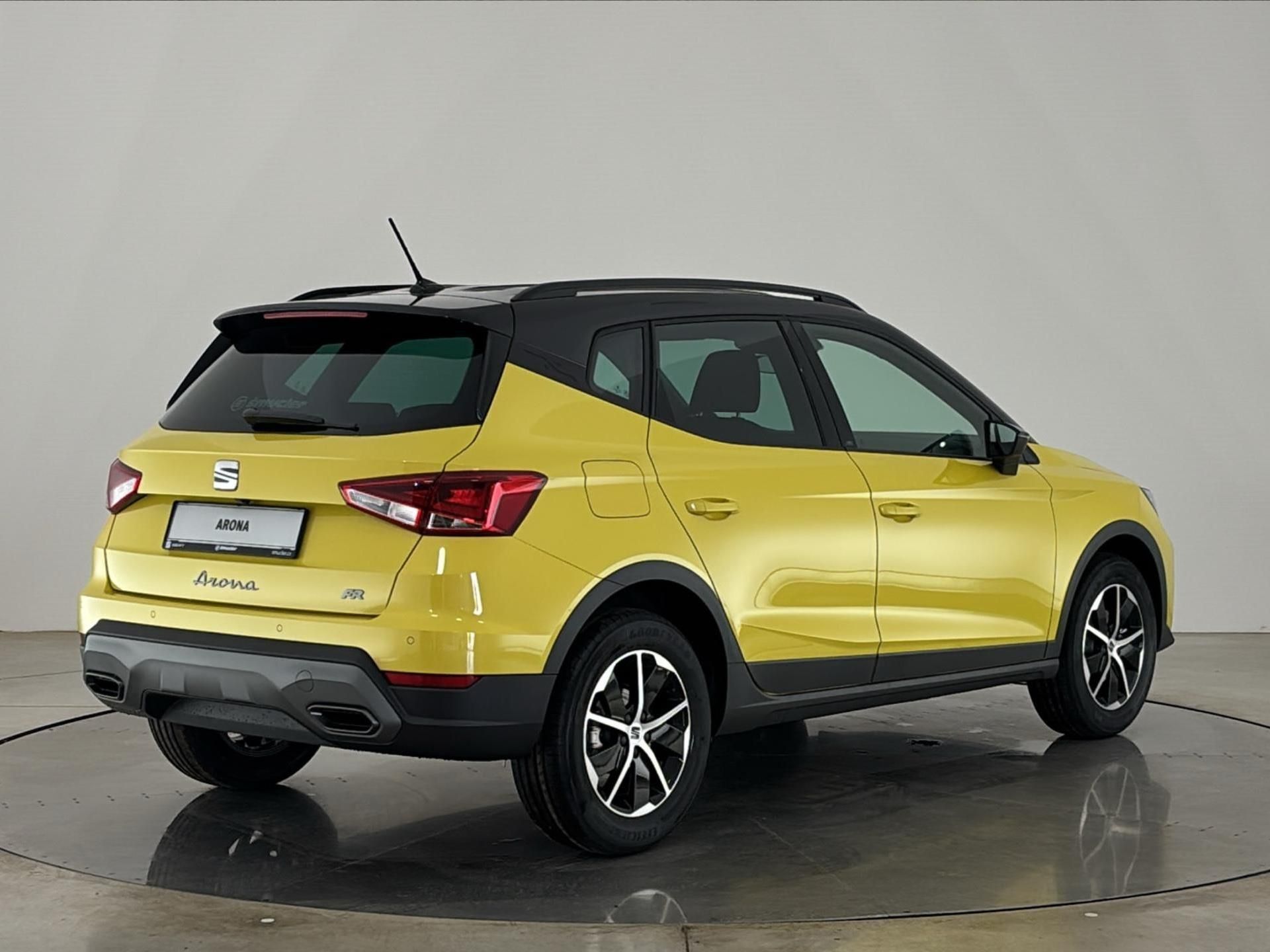 Seat Arona, 1.5 TSI / 110 kW - fotka 2