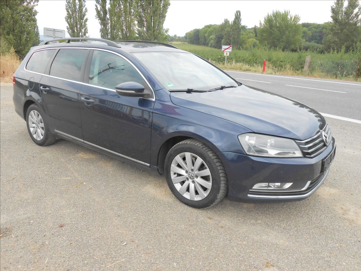 Volkswagen Passat, 2,0 TDI 103 kW  Historie - fotka 6