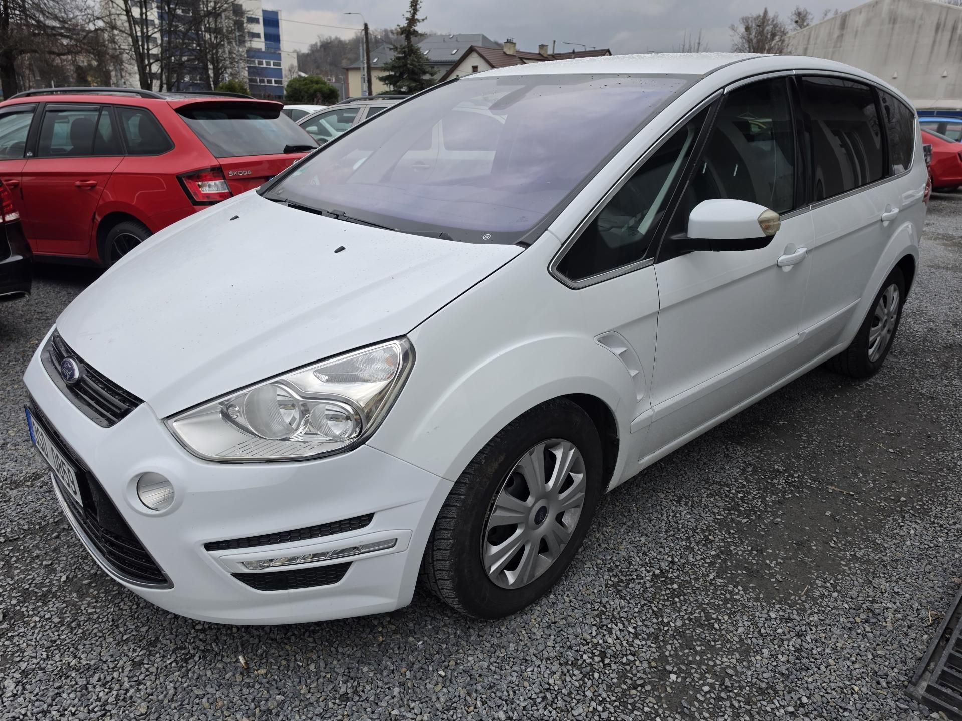 Ford S-MAX, 2.0 TDCI Automat  TZ - fotka 2