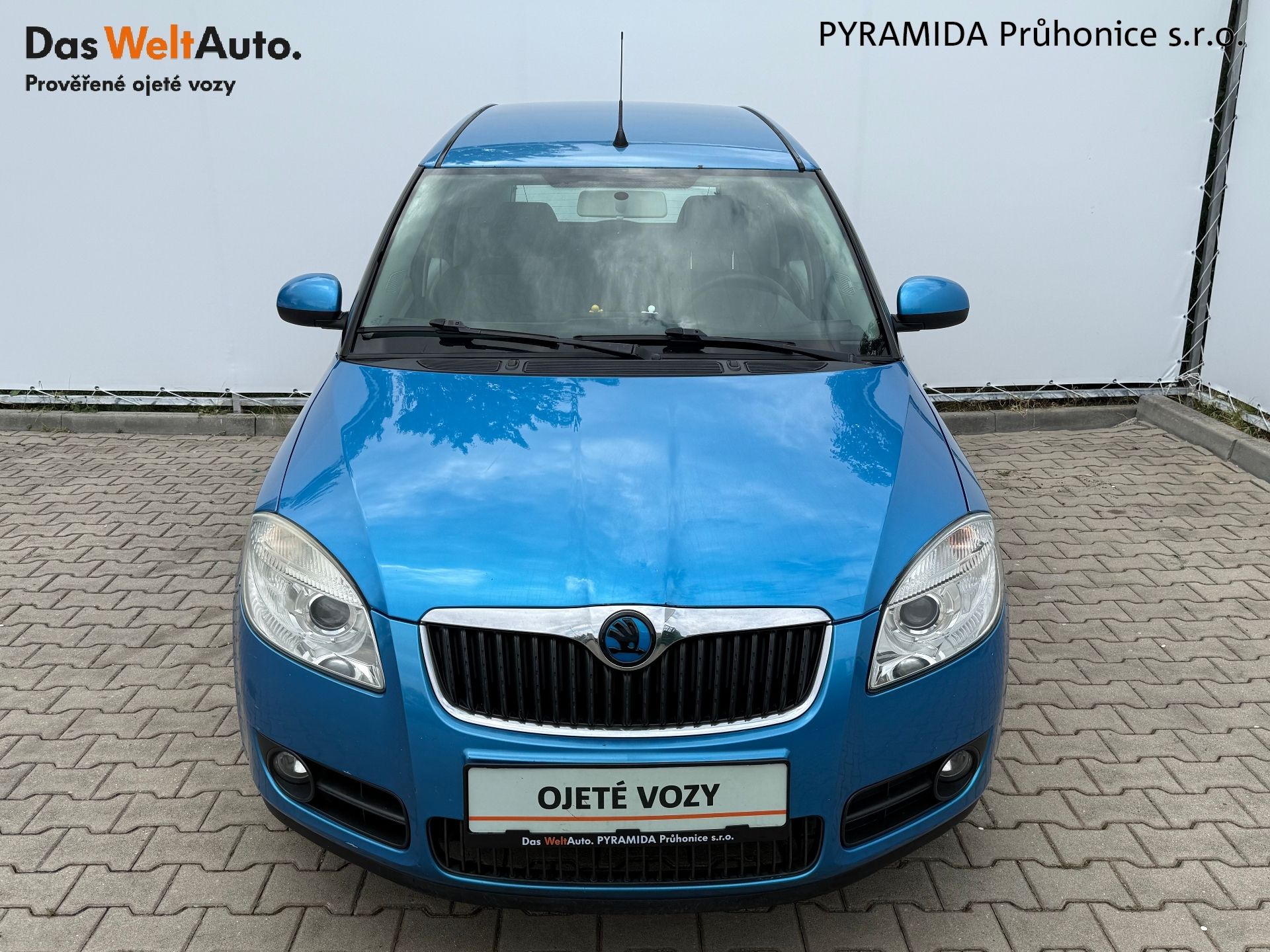 Škoda Roomster, 1.6 16V 77 kW Ambiente - fotka 4
