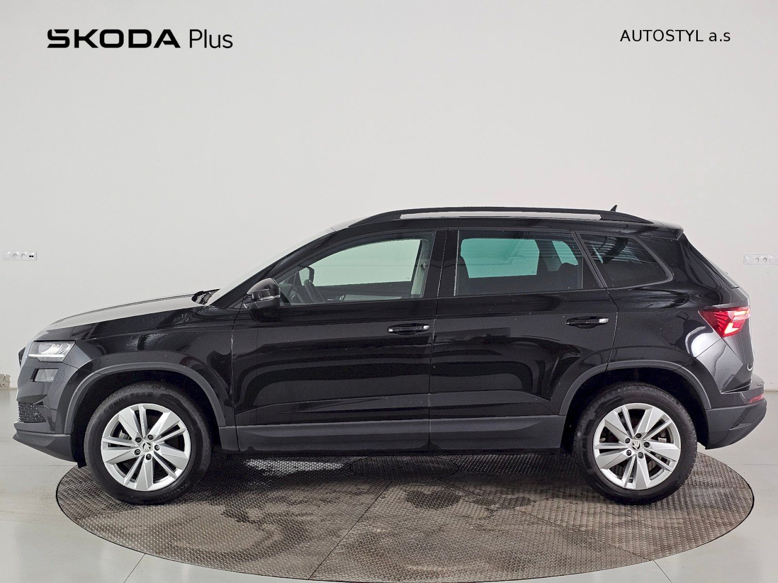 Škoda Karoq, 1.5TSI 110kW DSG Selection - fotka 3