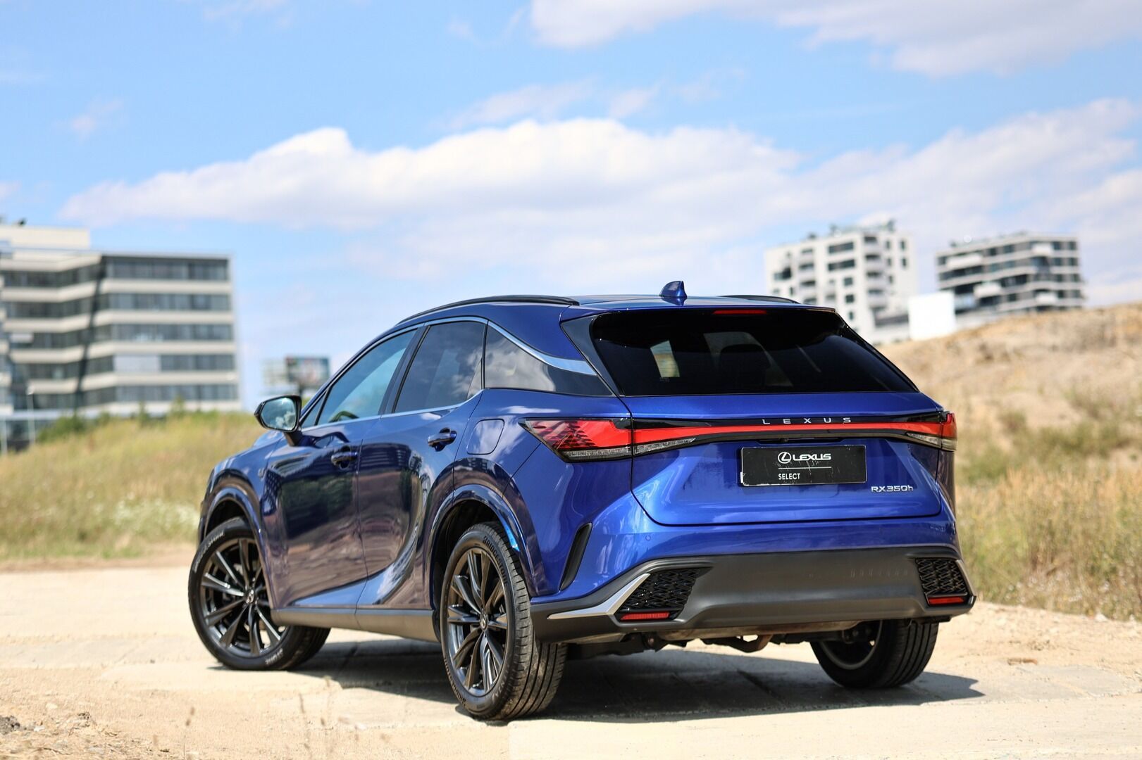Lexus RX 350h, 350H 2,5 HEV F SPORT DESIGN - fotka 5