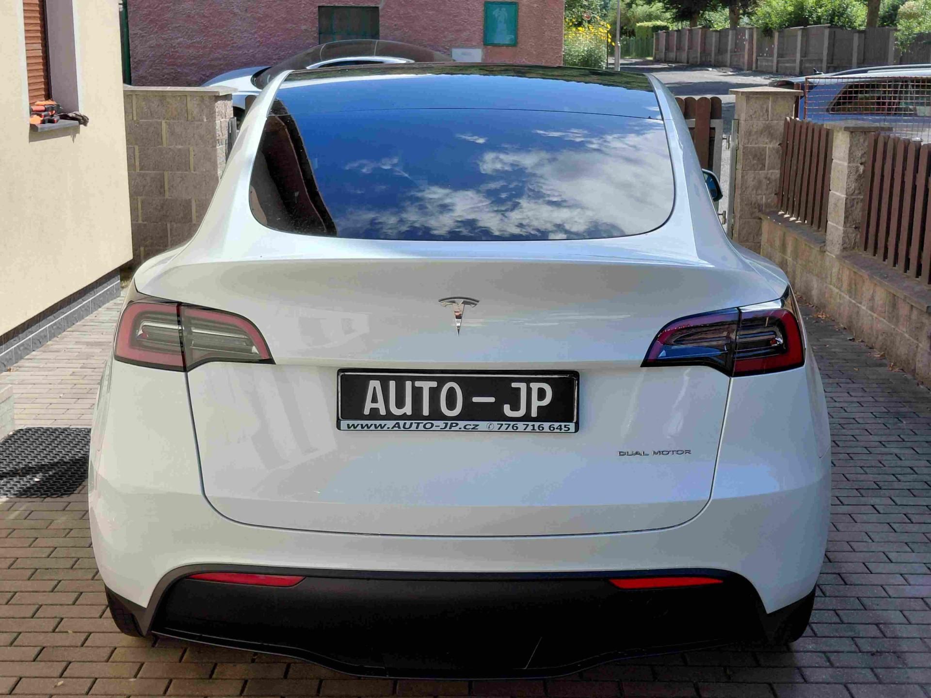Tesla Model Y, AWD Long Range    PŘIPRAVUJEME - fotka 4