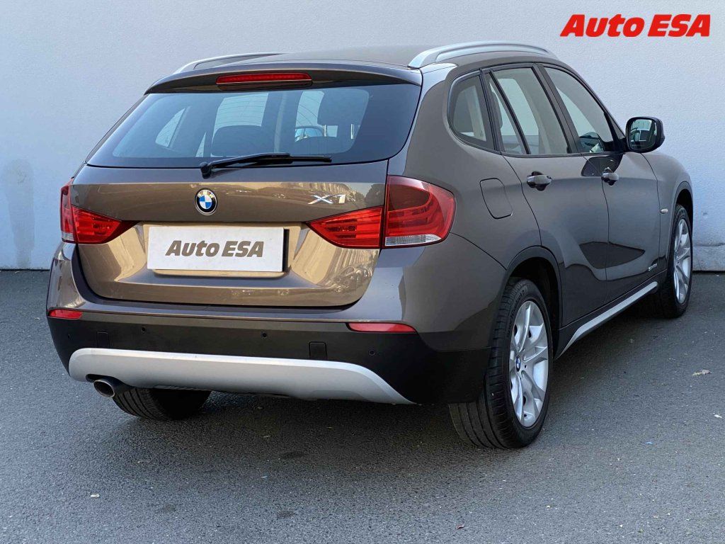 BMW X1, 2.0 sDrive - fotka 4