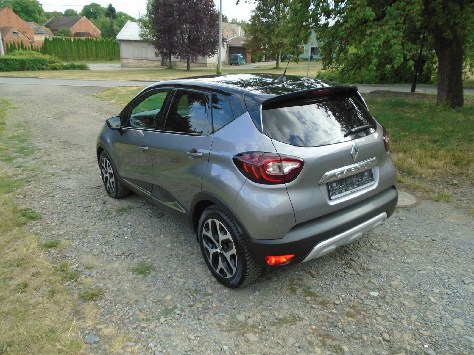 Renault Captur, 1.3i,96kw,44300km,navigace,TOP - fotka 4