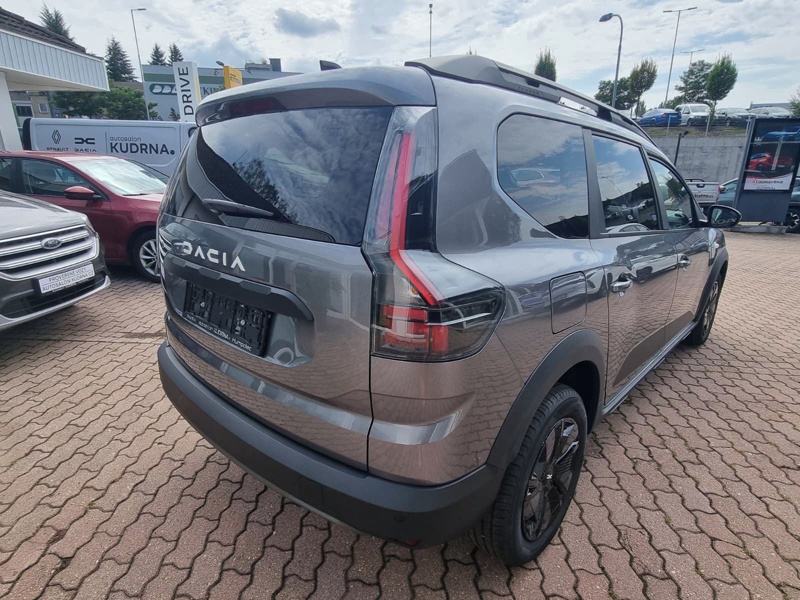 Dacia Jogger, Expression  TCe 110 - fotka 6