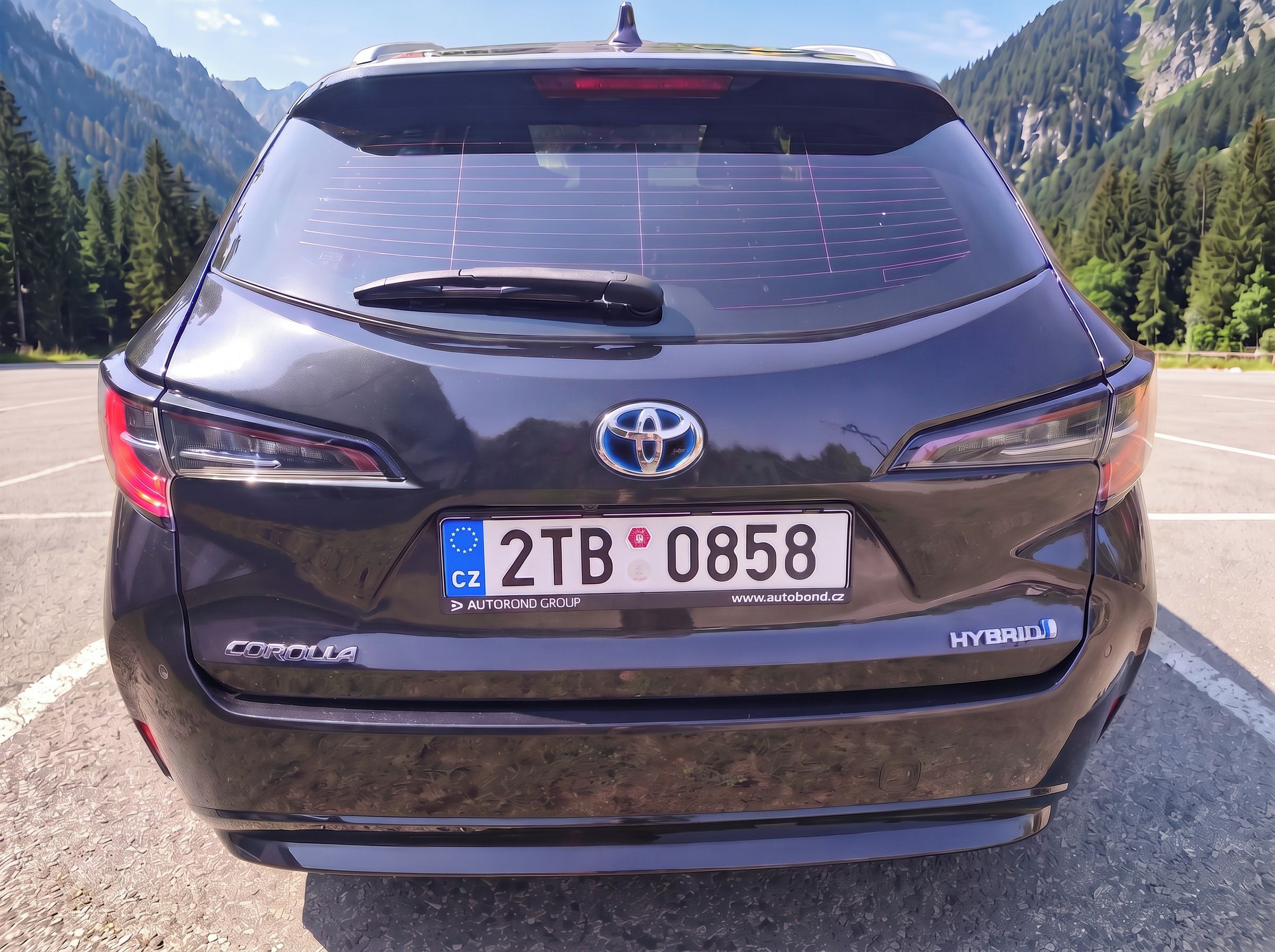 Toyota Corolla, 1.8 Hybrid Comfort 2021, tažné - fotka 5