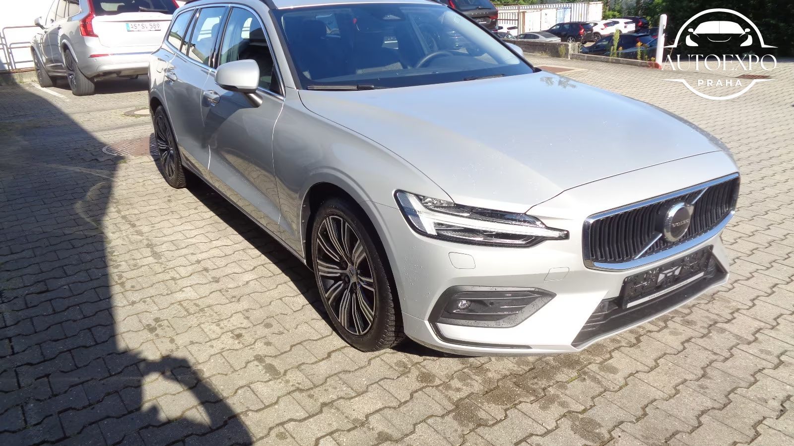 Volvo V60, B4 Core - fotka 2