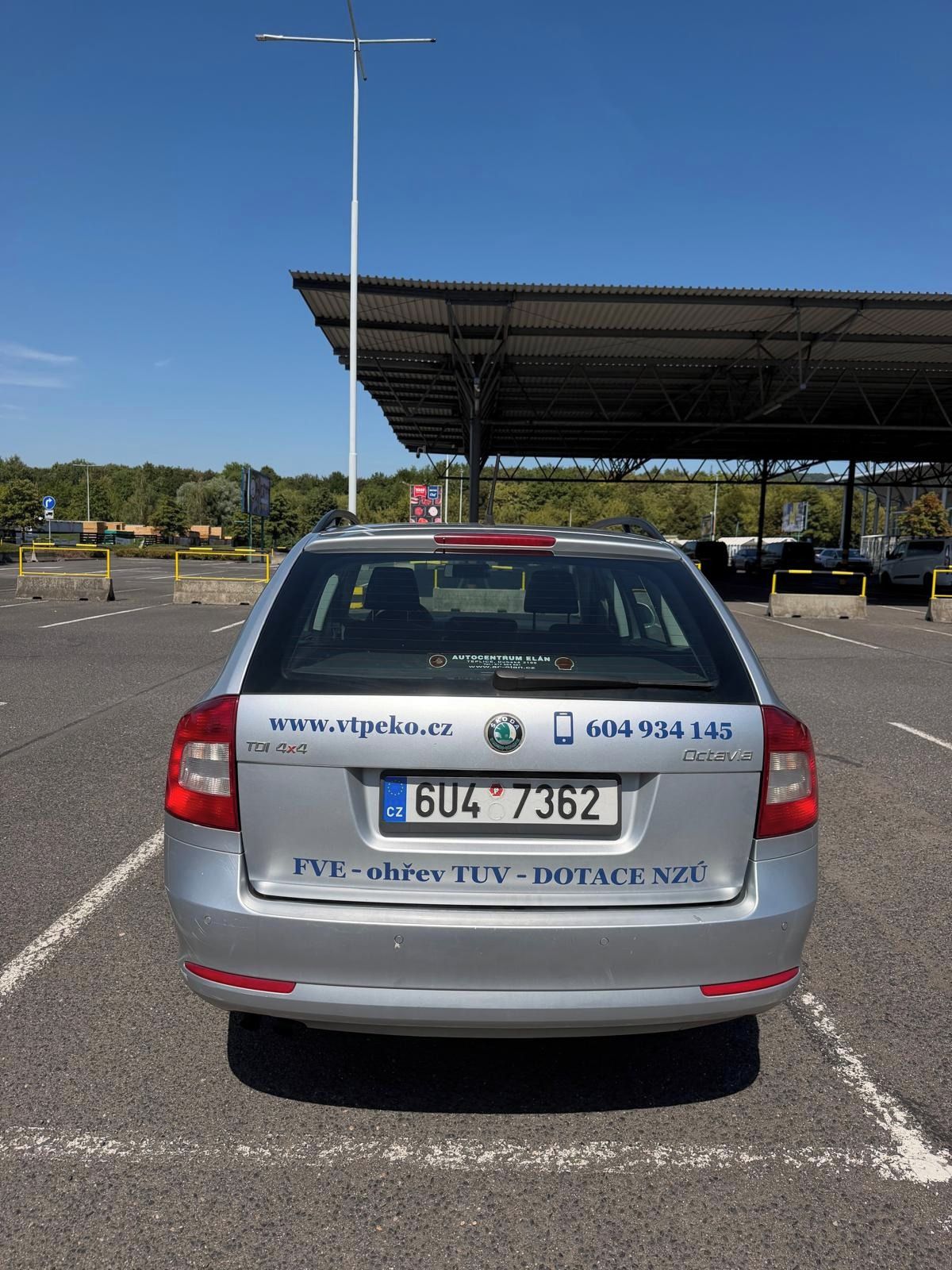 Škoda Octavia, 1.6 TDI 4X4 - fotka 5