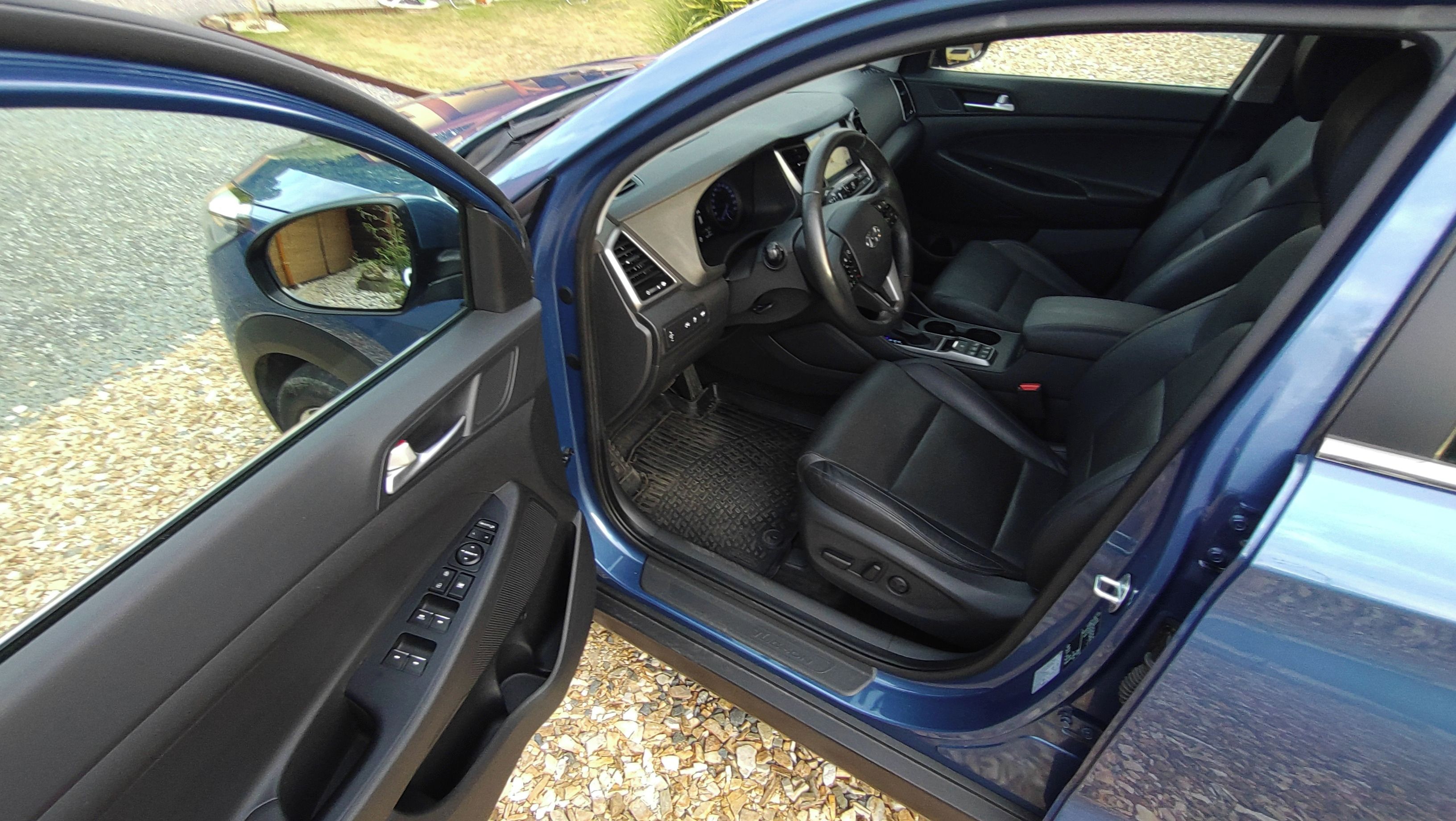 Hyundai Tucson, Hyundai Tucson 2.0 CRDI 136kW - fotka 6