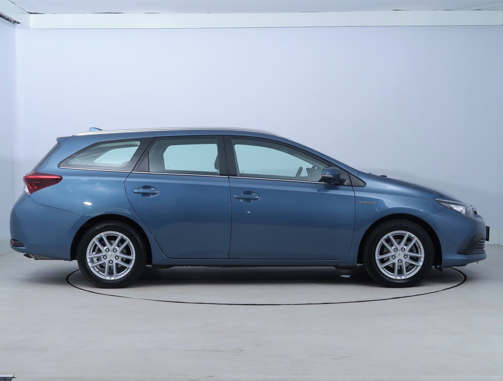 Toyota Auris, Hybrid, Automat, ČR,1.maj - fotka 6