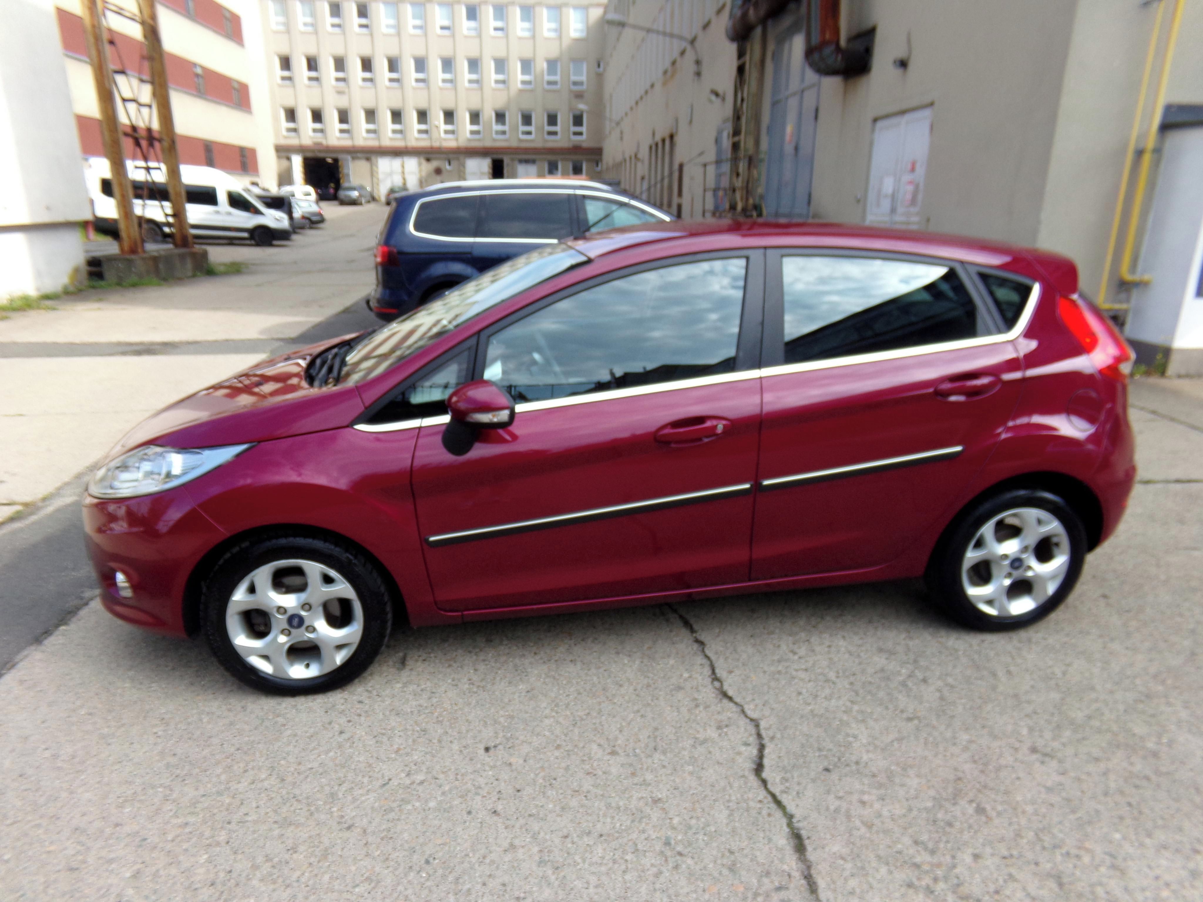 Ford Fiesta, 1.4i AMBITION - fotka 2